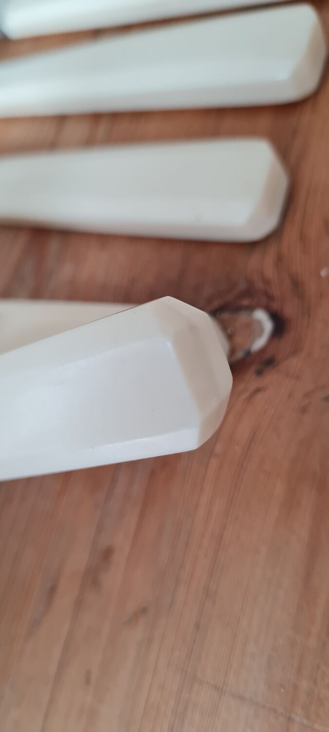 Set of 12 Bakelite knives