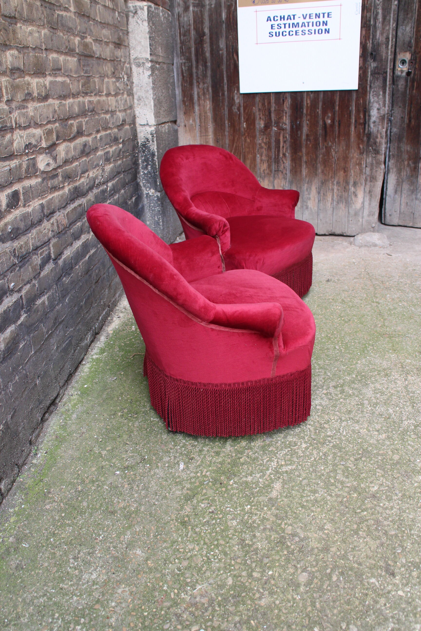 2 red velvet toad armchairs