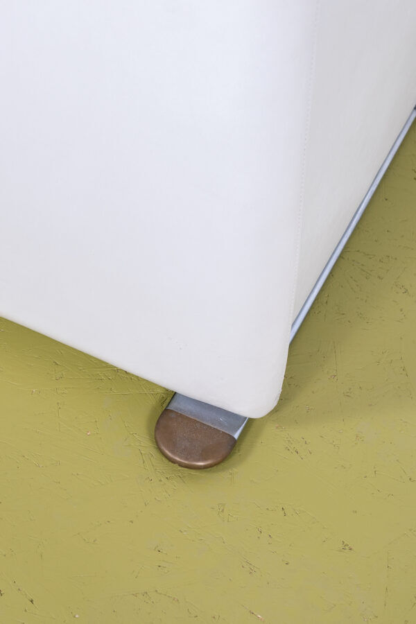 Postmodern white leather armchair by Jan Armgardt for Leolux