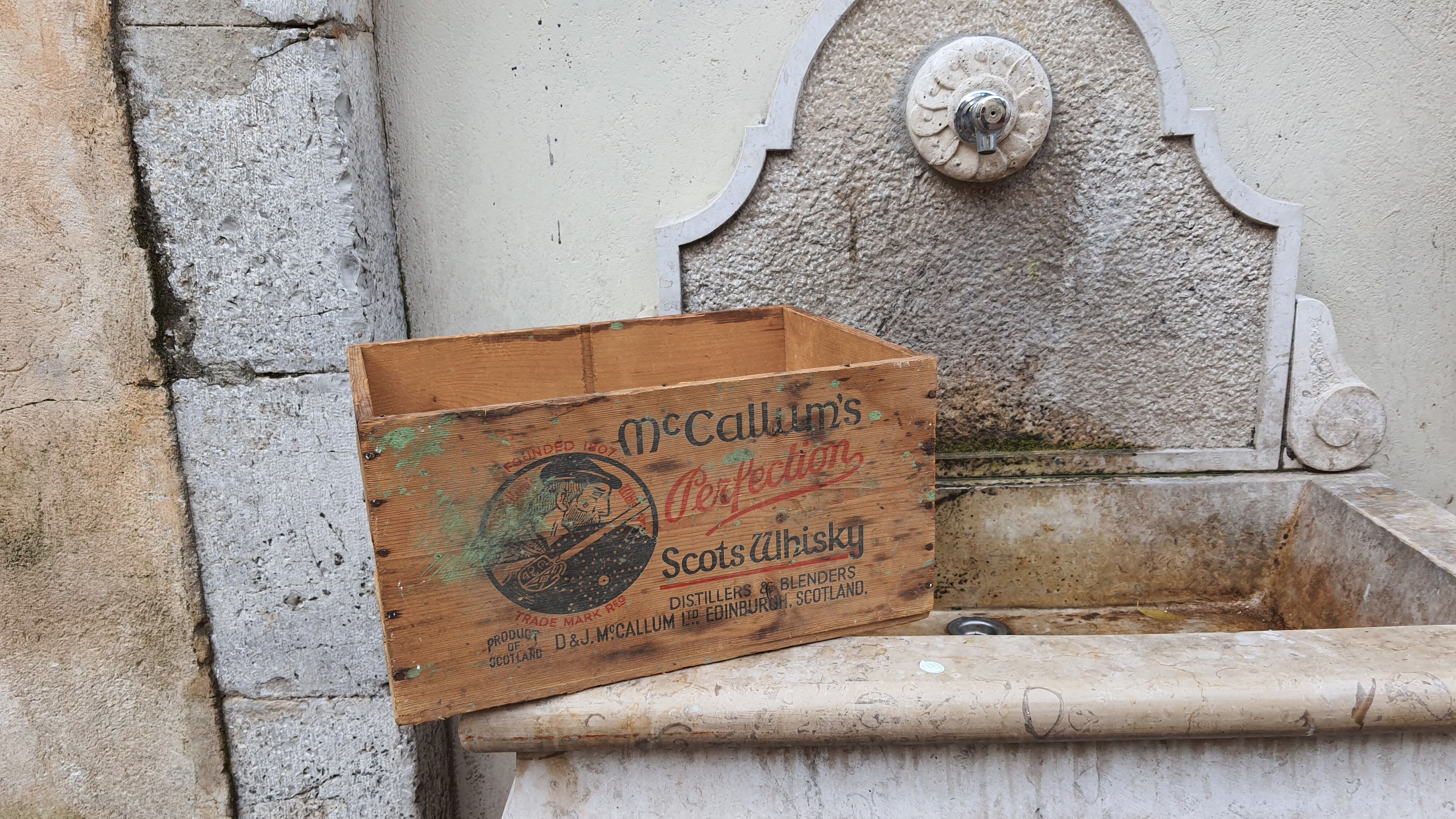 Vintage wooden whisky case