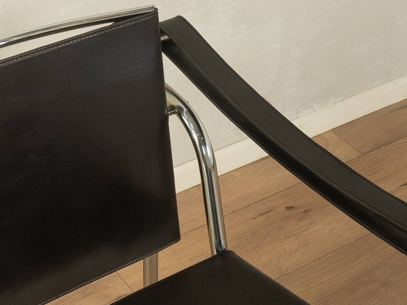 Cassina LC1 armchair by Le Corbusier, Pierre Jeanneret & Charlotte Perriand