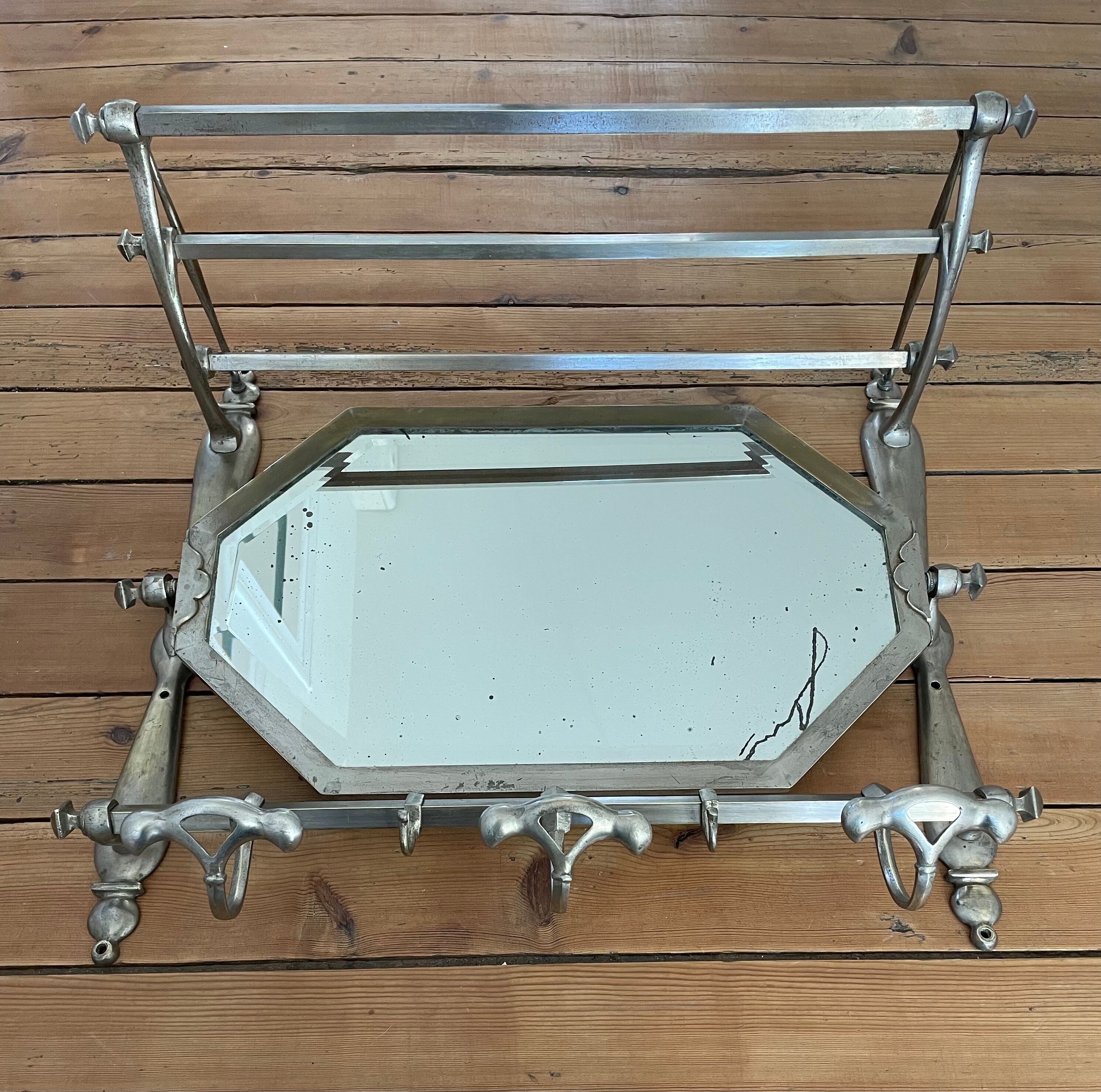 Porte-manteau mural époque Art Nouveau