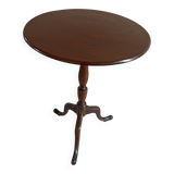 Pedestal table