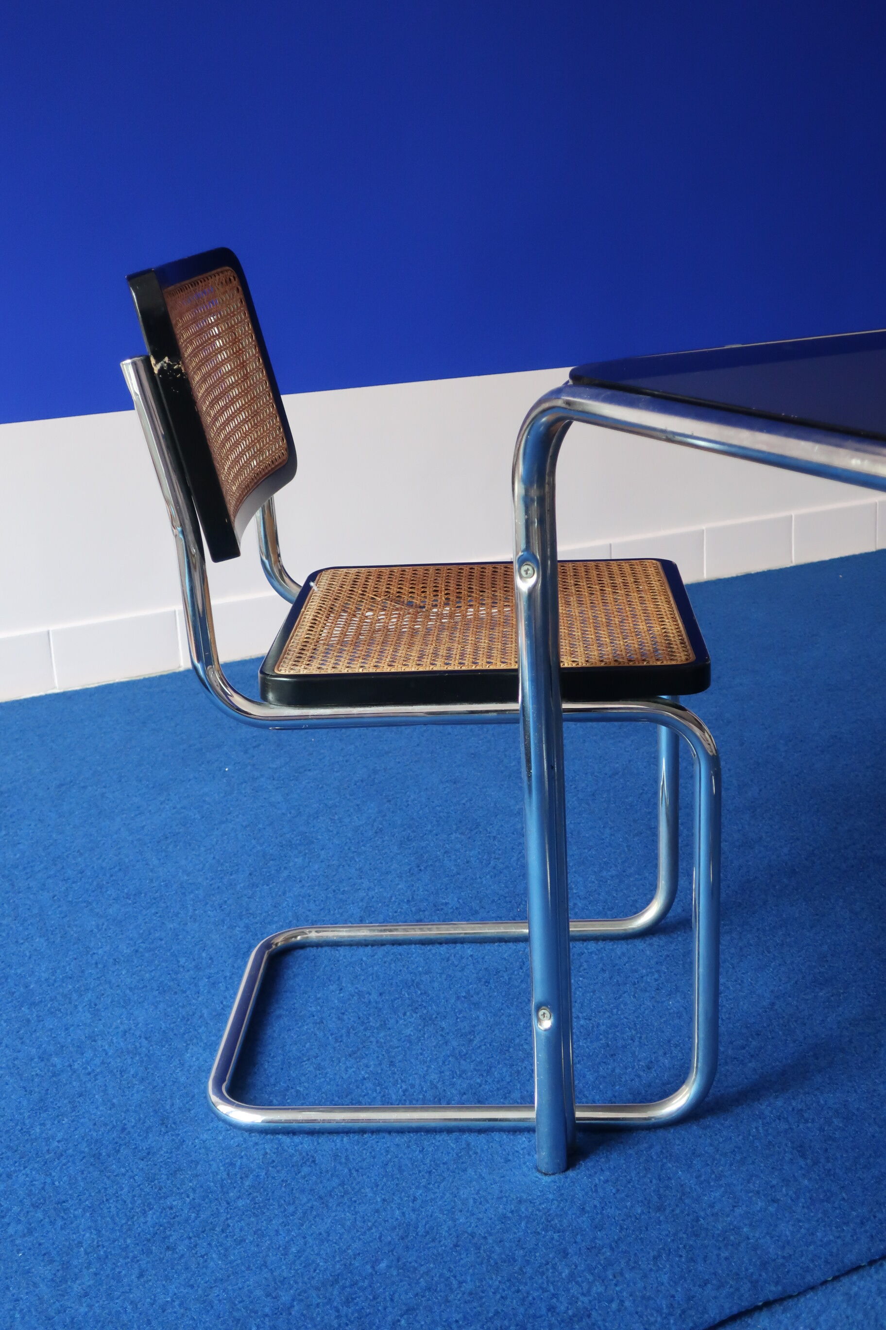 Table and 4 chairs by Marcel Breuer from the 70/80