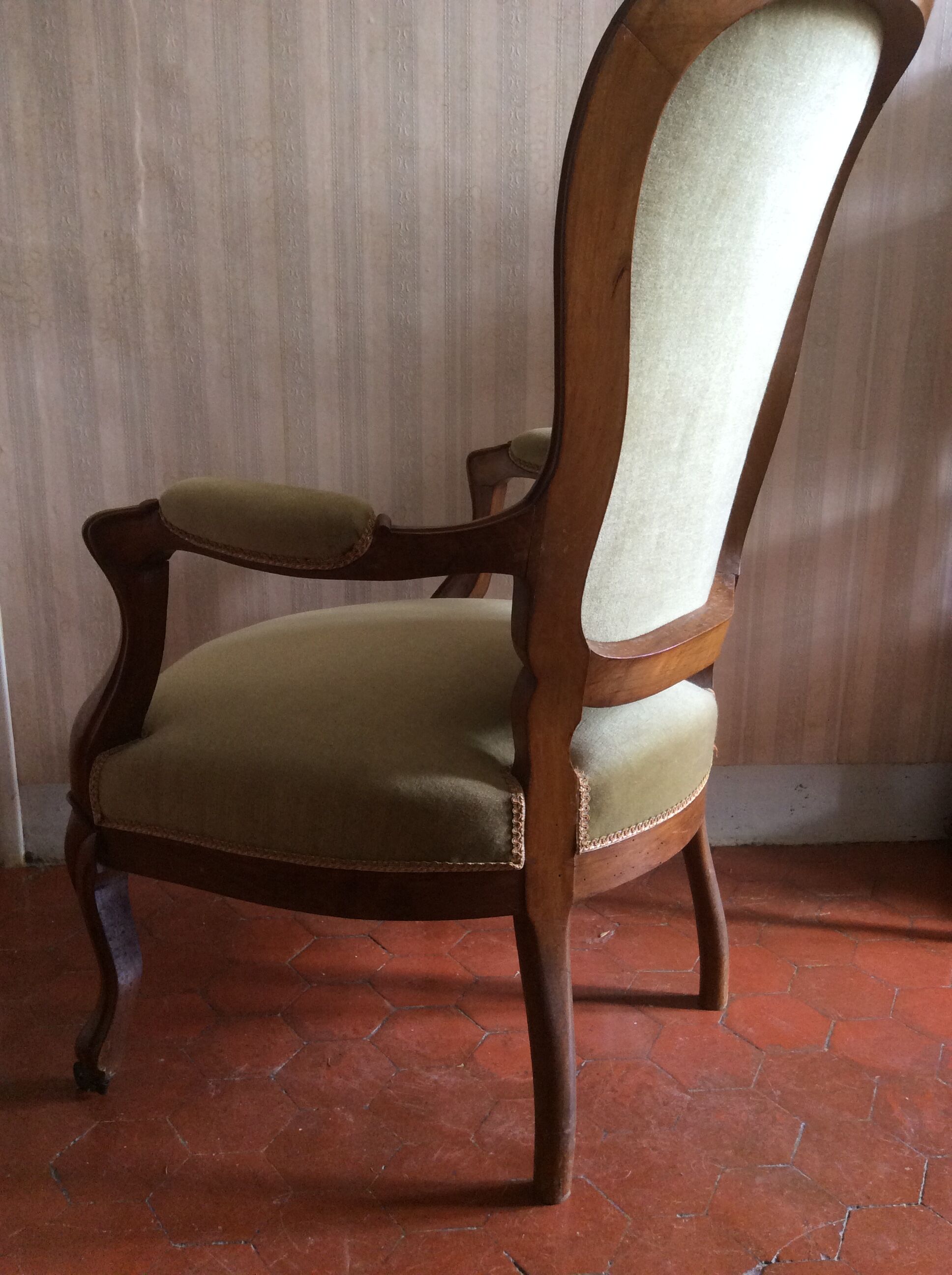 Almond green velvet convertible