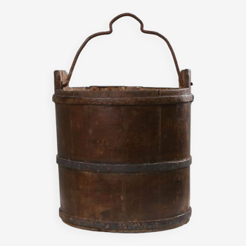 Wooden and wrought iron grain bucket 1860