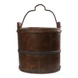 Wooden and wrought iron grain bucket 1860