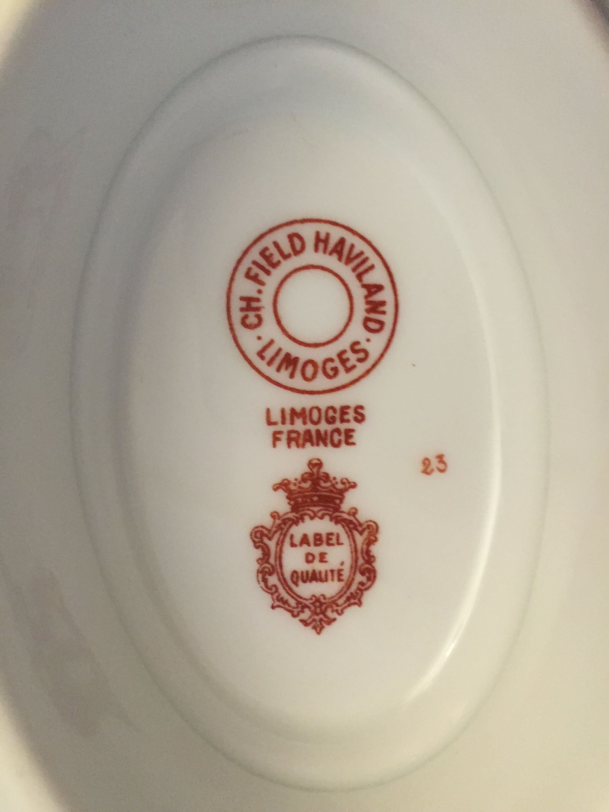 Saucière en porcelaine de Limoges