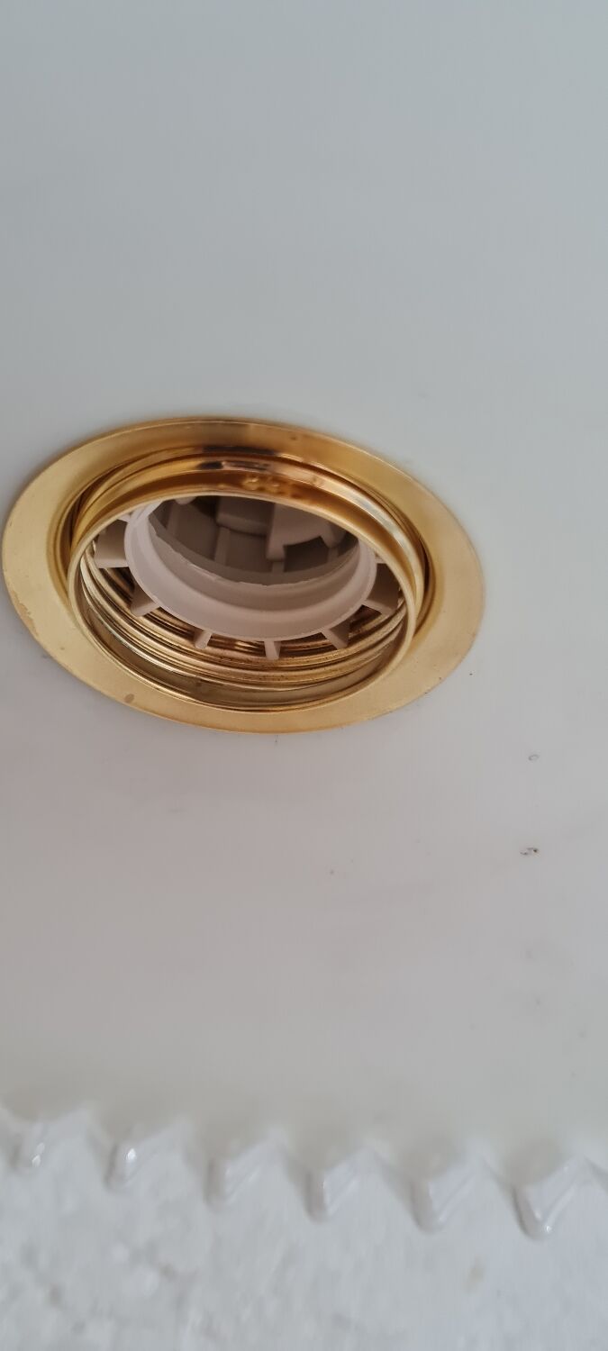 Suspension en opaline ondulé