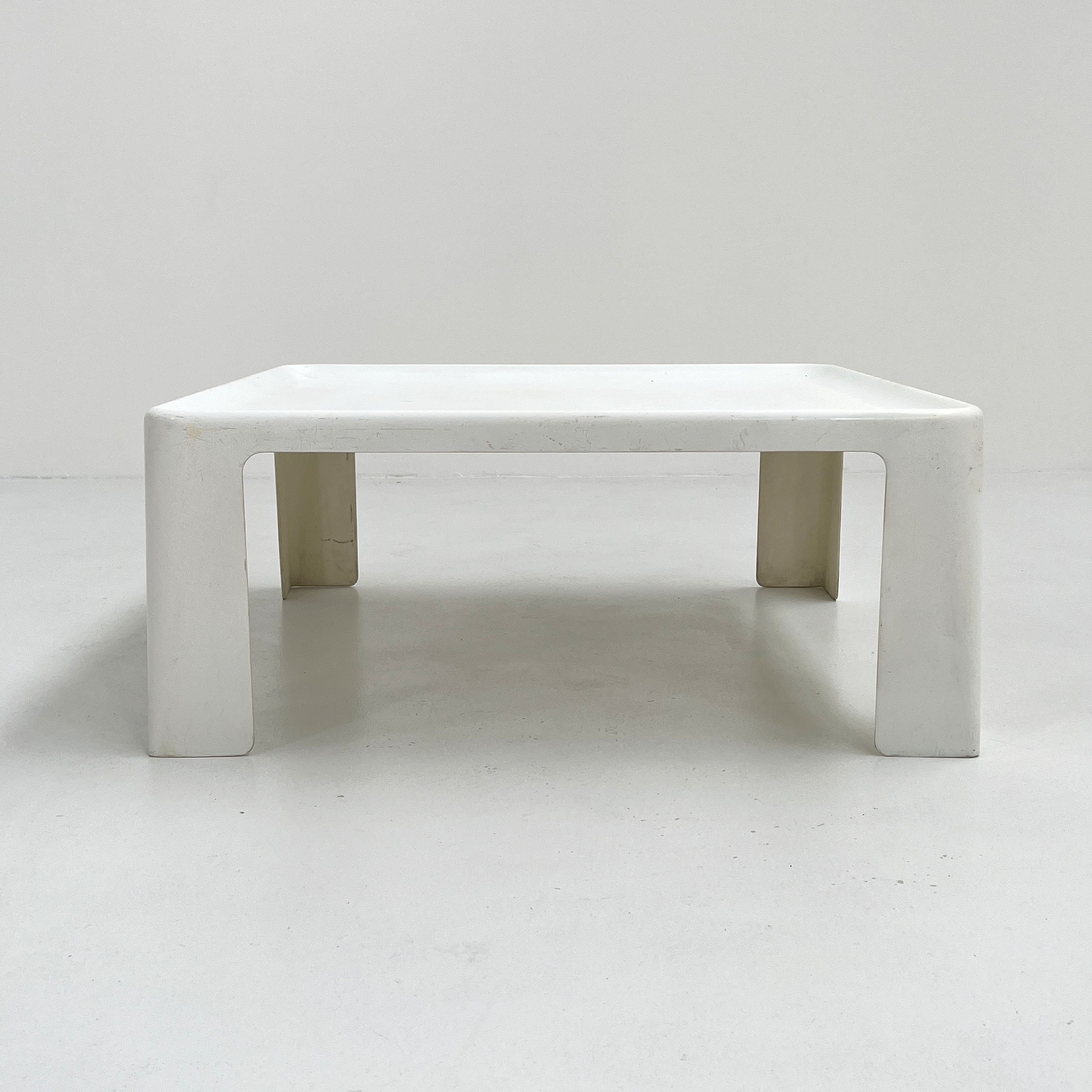 Amanta coffee table by Mario Bellini for C&B Italia, 1960