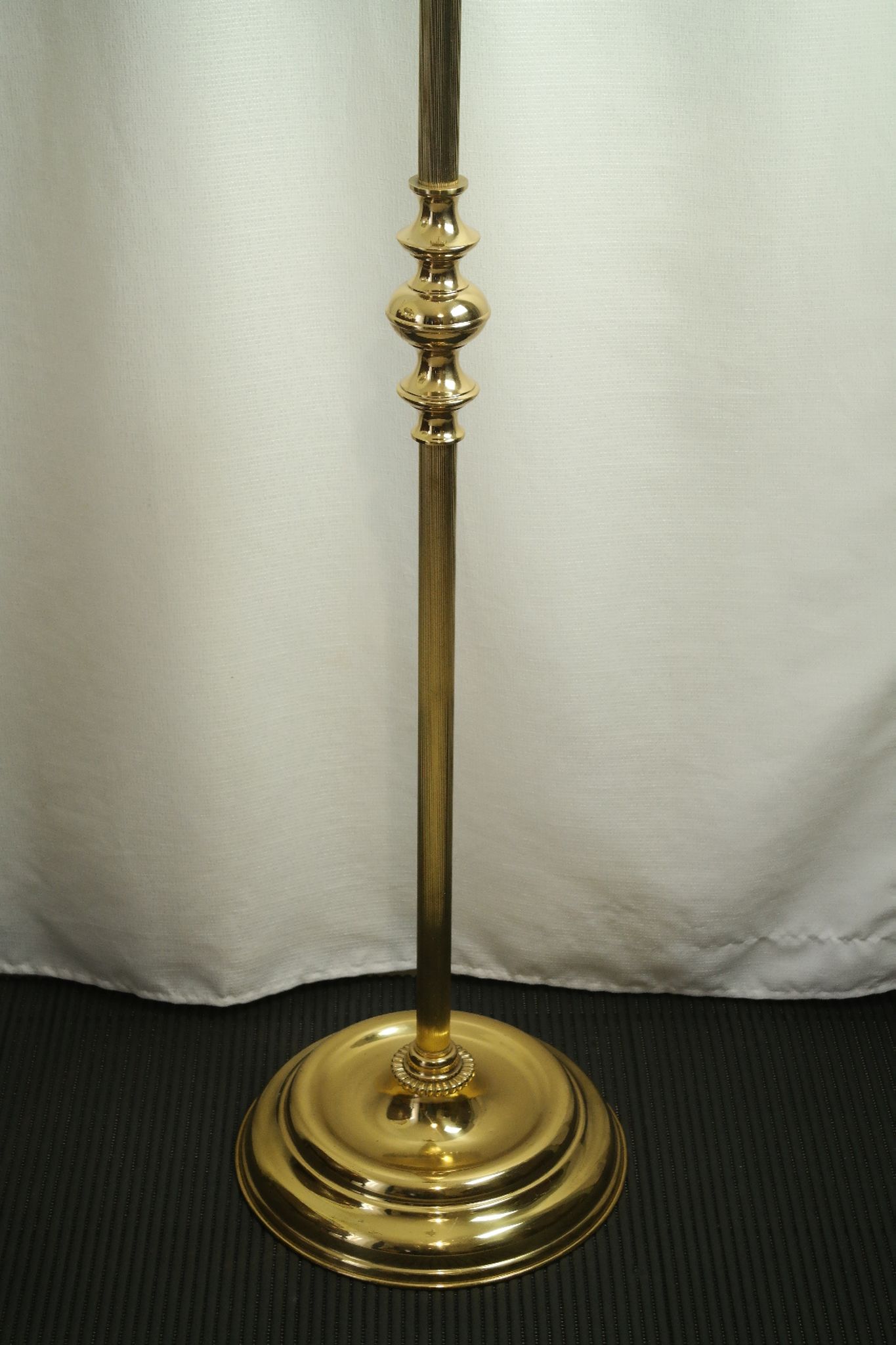 Art Deco brass coat rack from the 20th century.