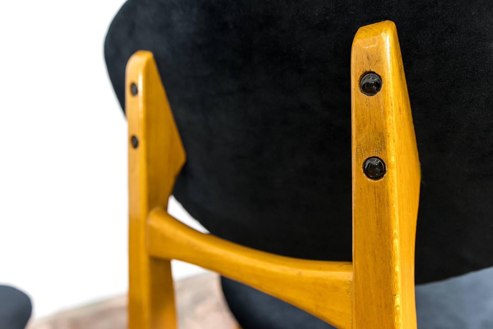 Mid-century chairs, GFM 22 by J. Kędziorek, Poland, 1960s, set of 3