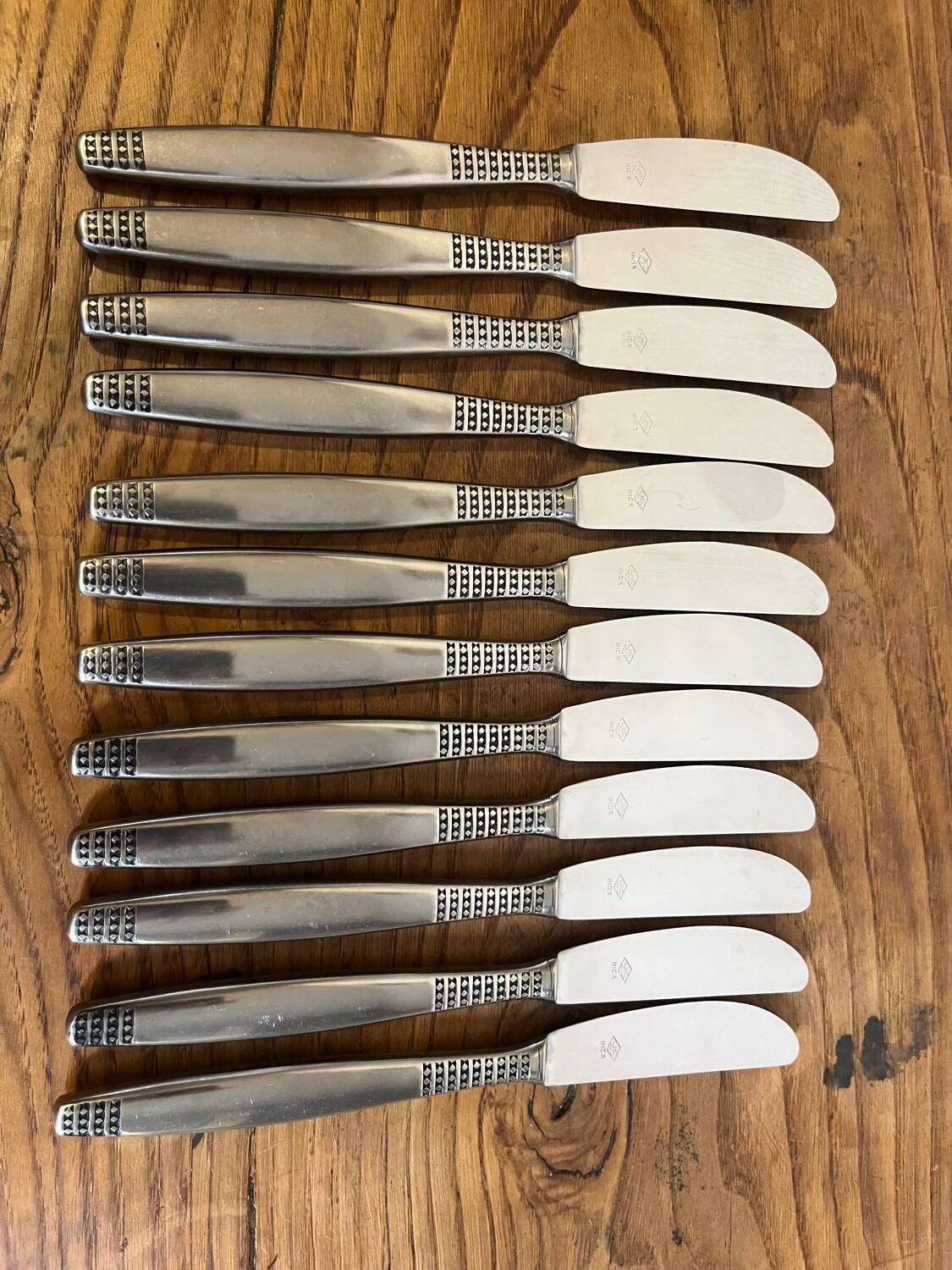 12 SMS stainless steel dessert or cheese knives