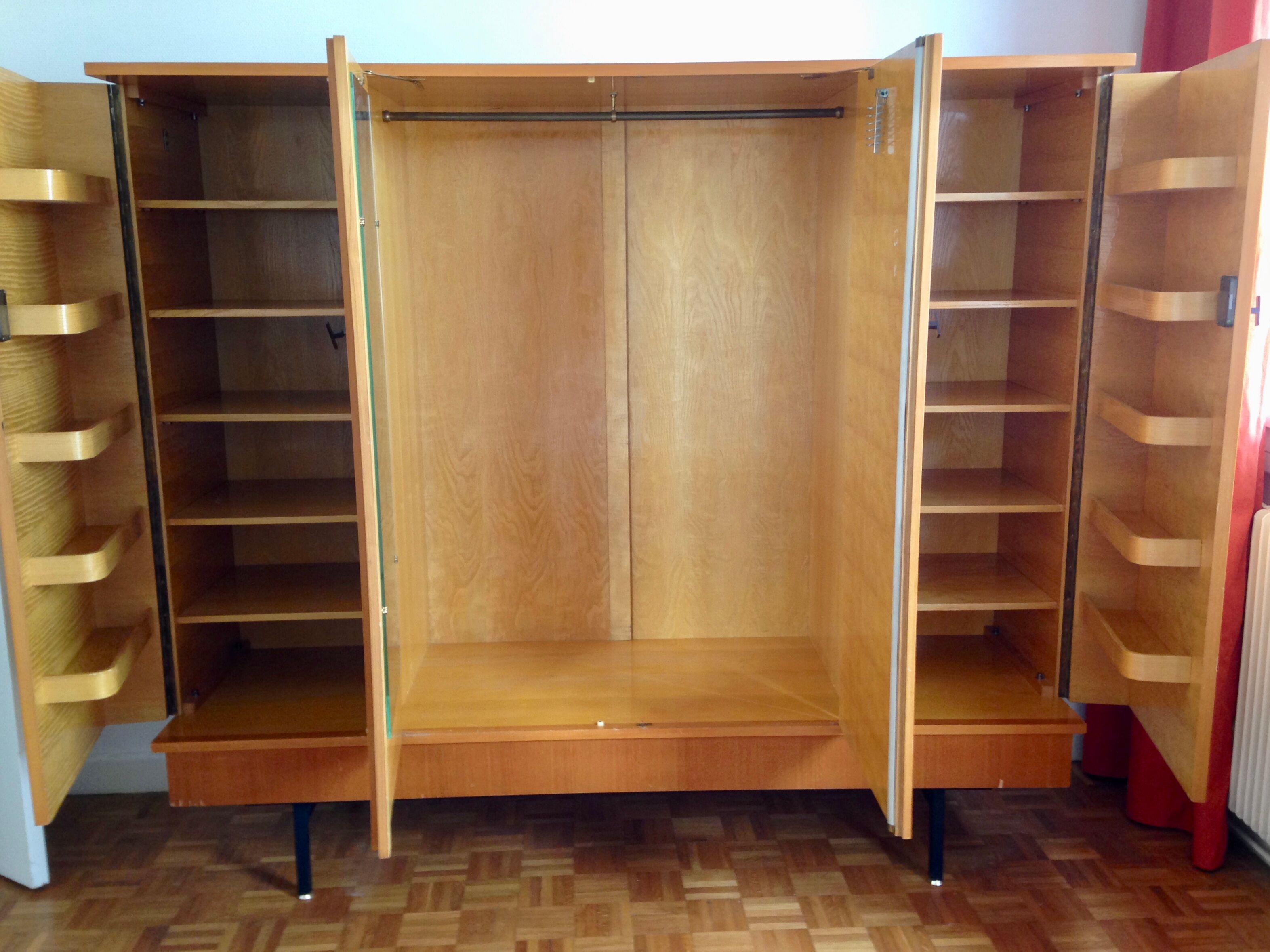 Armoire en frêne doré Guermonprez 4 portes 1950