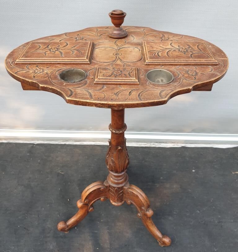 Magical work table for inspired artist