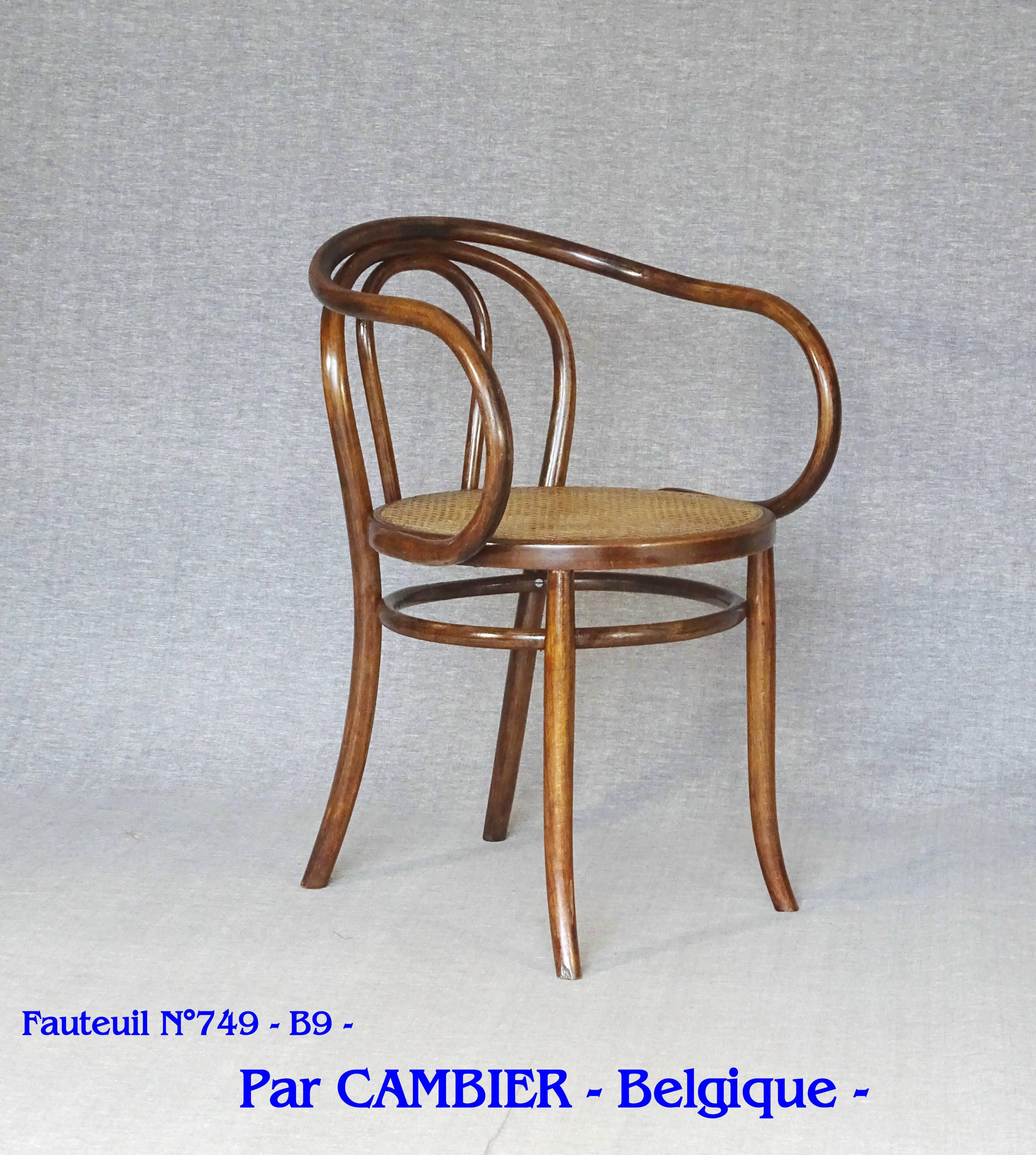 Fauteuil B9 type "Le Corbusier" modéle N°749 de Cambier Belgique- 1925 -