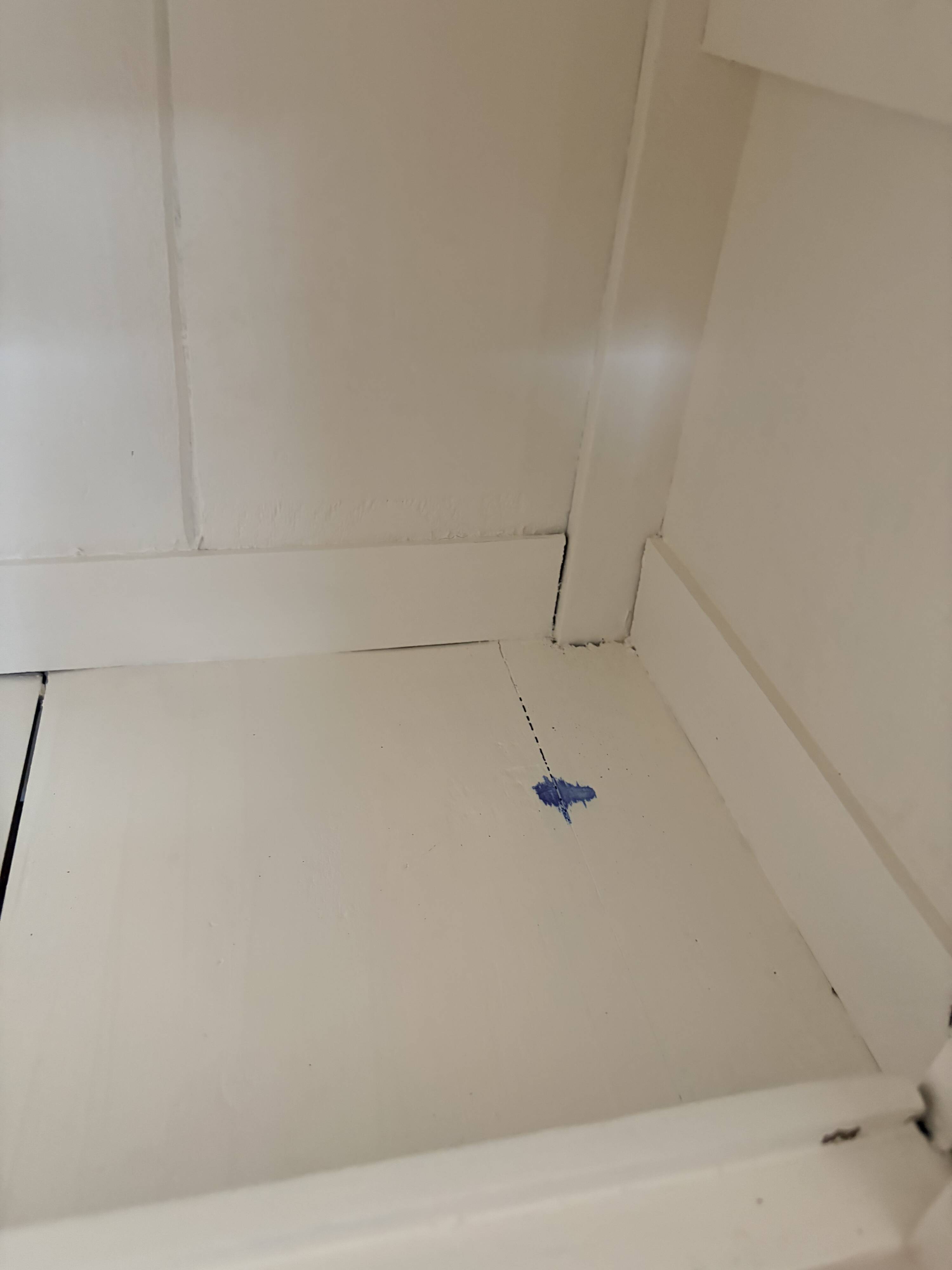 Vintage Parisian buffet 260209