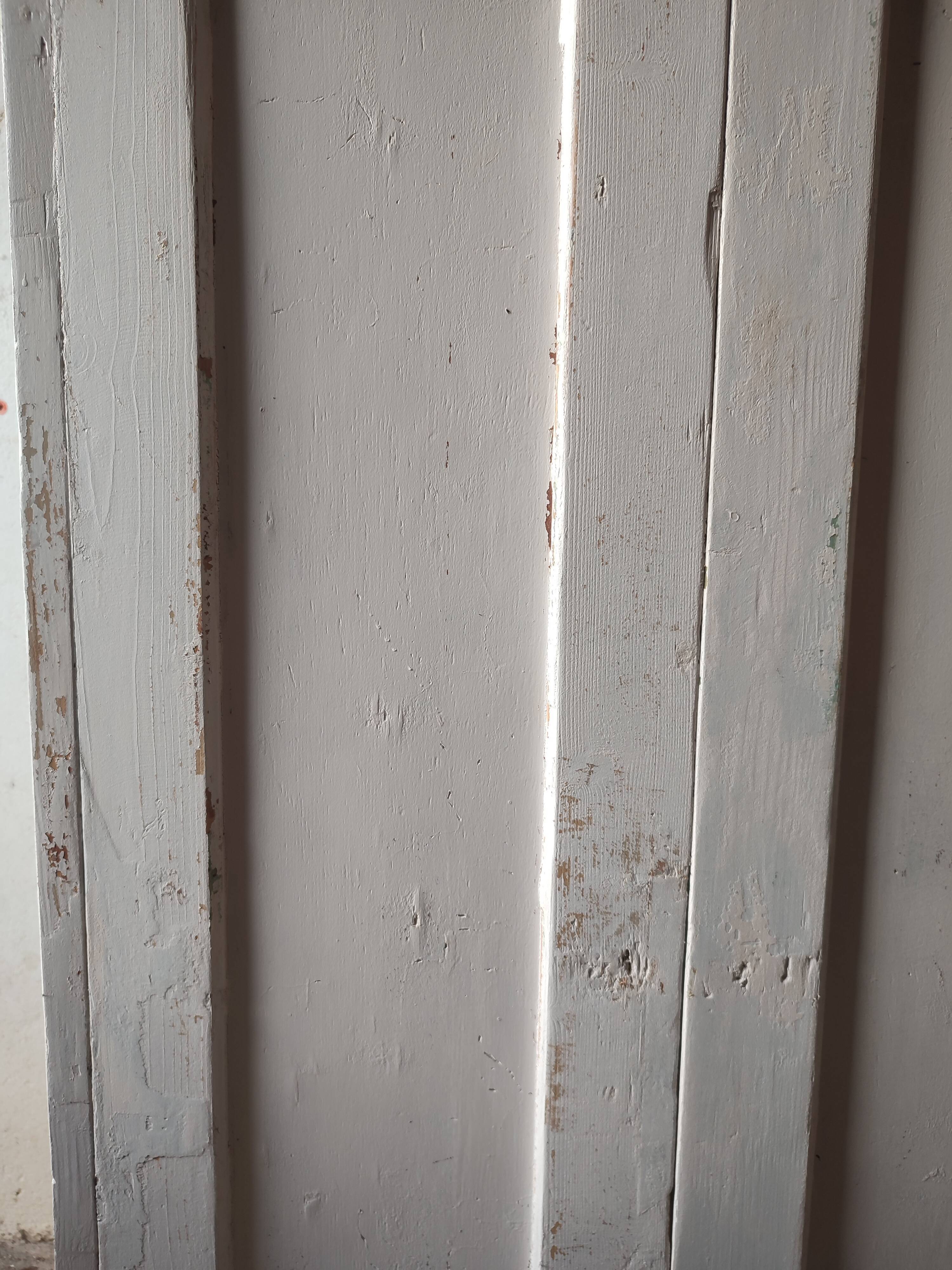 Small Parisian wardrobe