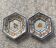 Paire assiettes hexagonales Henriiot Quimper