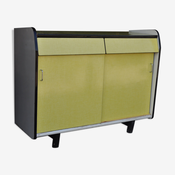 Buffet seventies en formica jaune