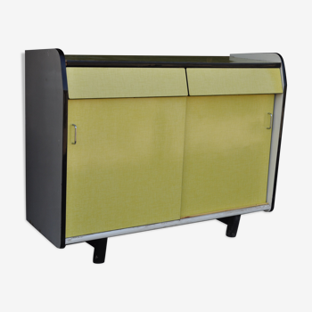 Seventies buffet in yellow formica