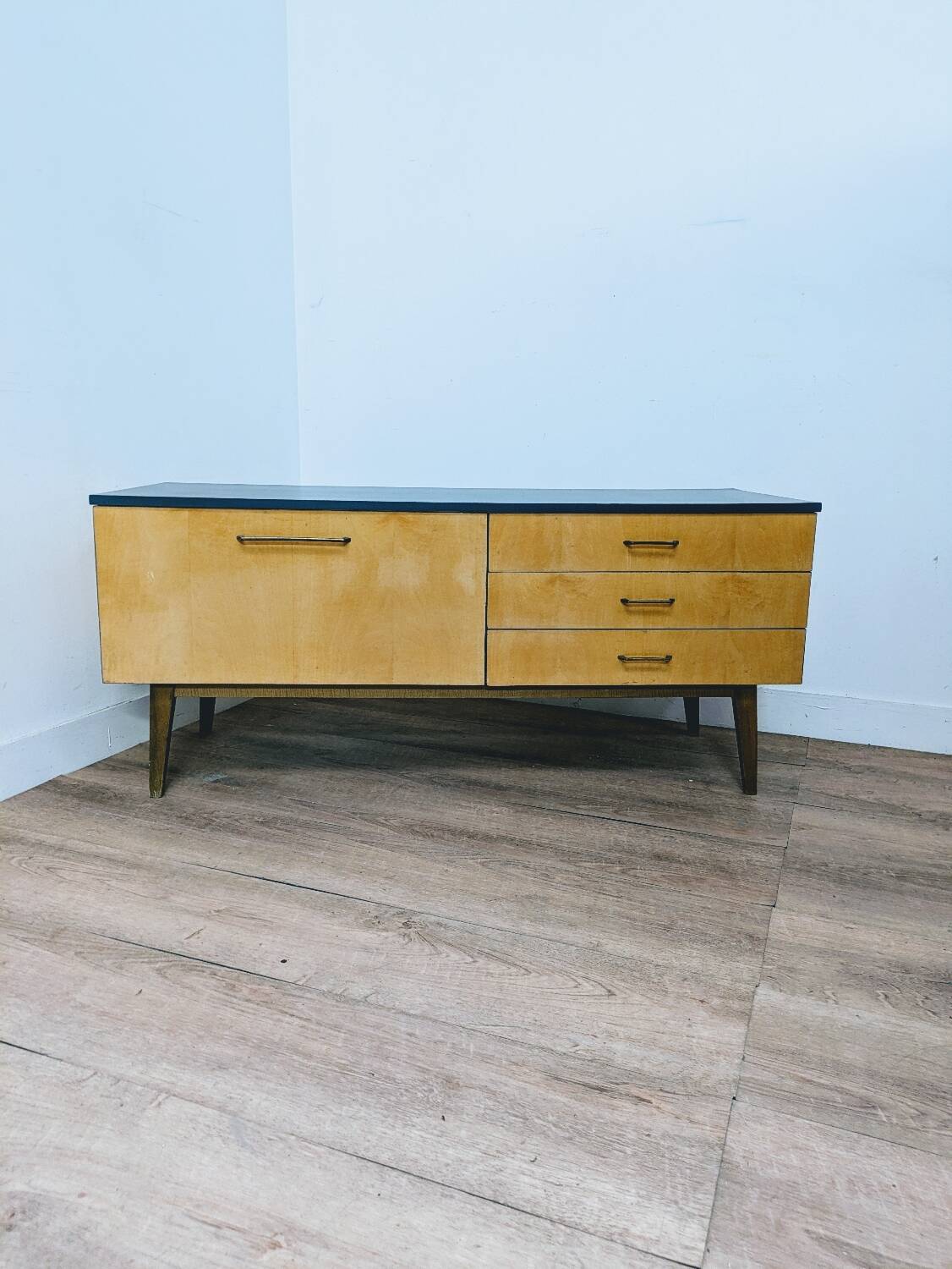 Enfilade meuble télé vintage en bois et bleu