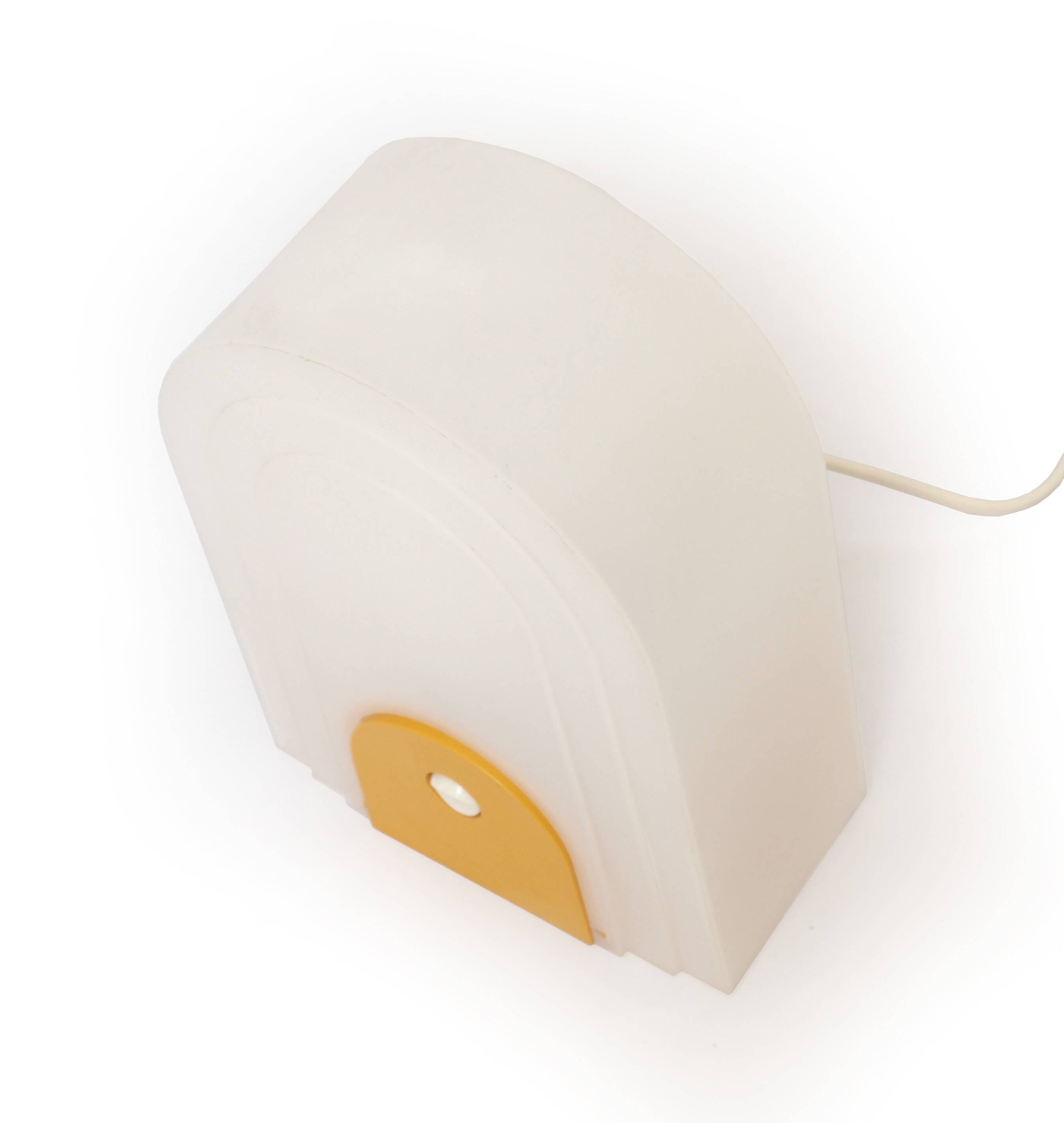 Targetti Sankey yellow lamp