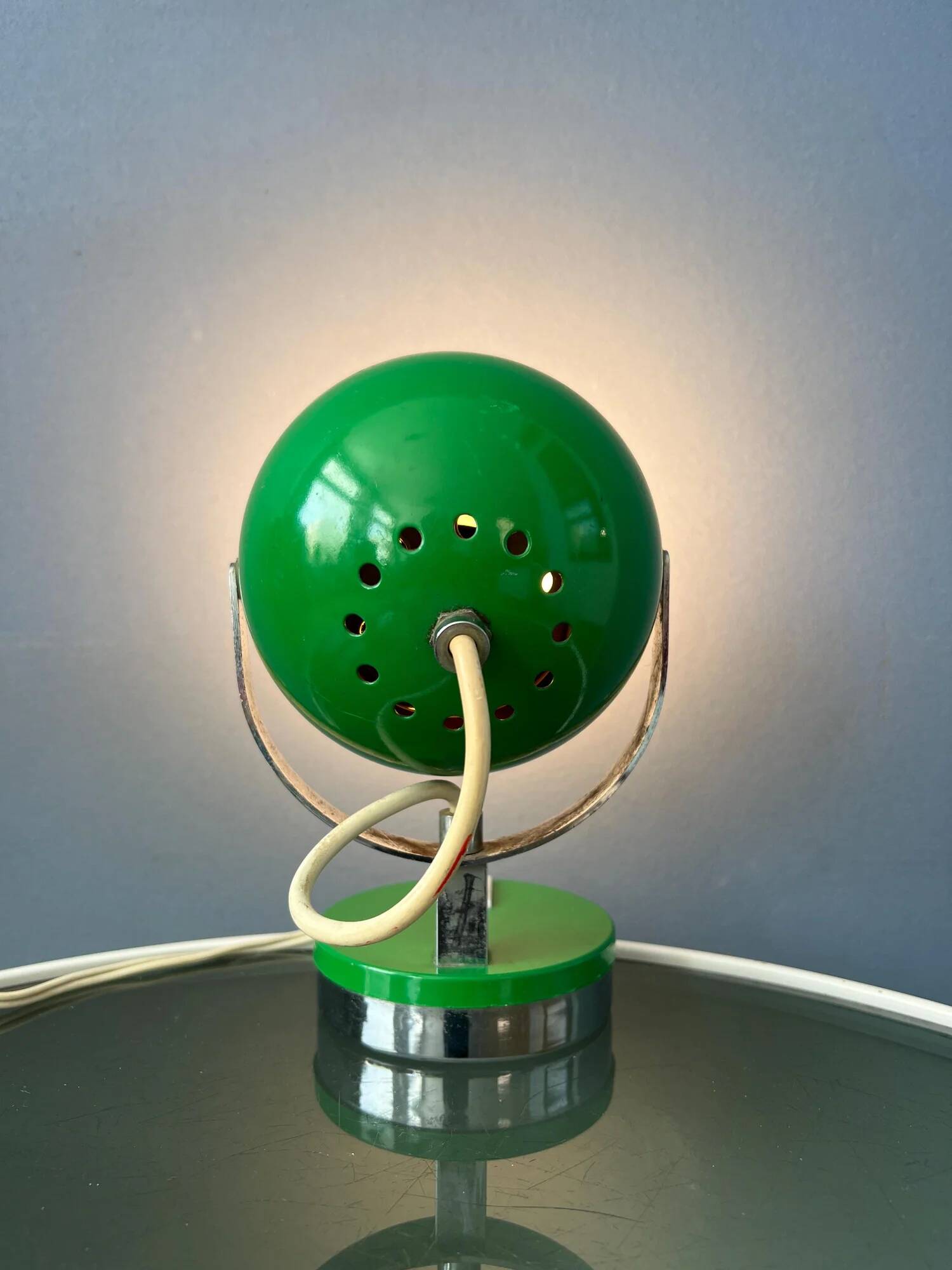 Vintage green space age eyeball table lamp