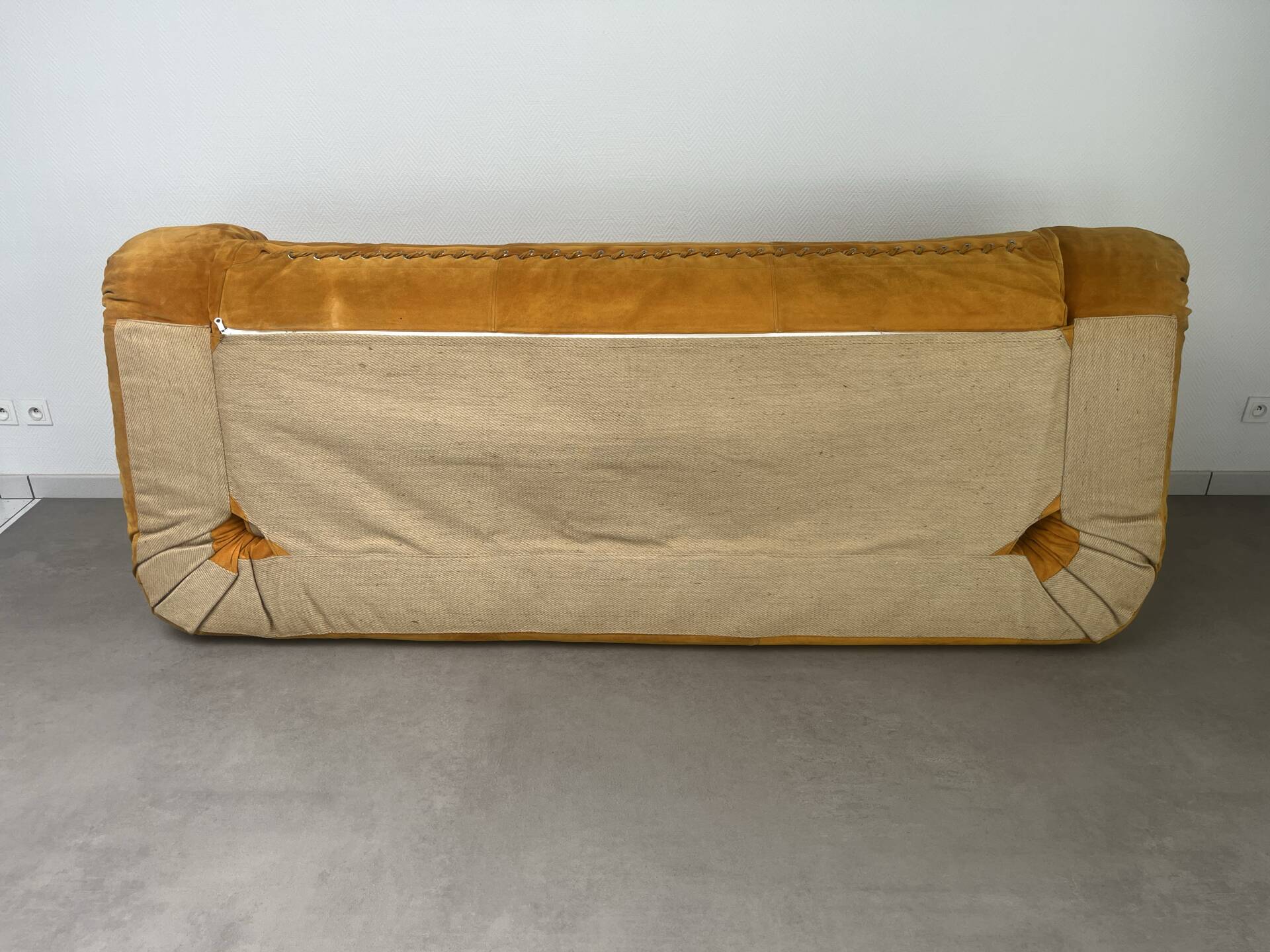 Nubuck leather amphibious sofa by Alessandro Becchi for Giovannetti,