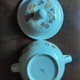 Sarreguemines soup tureen and lid