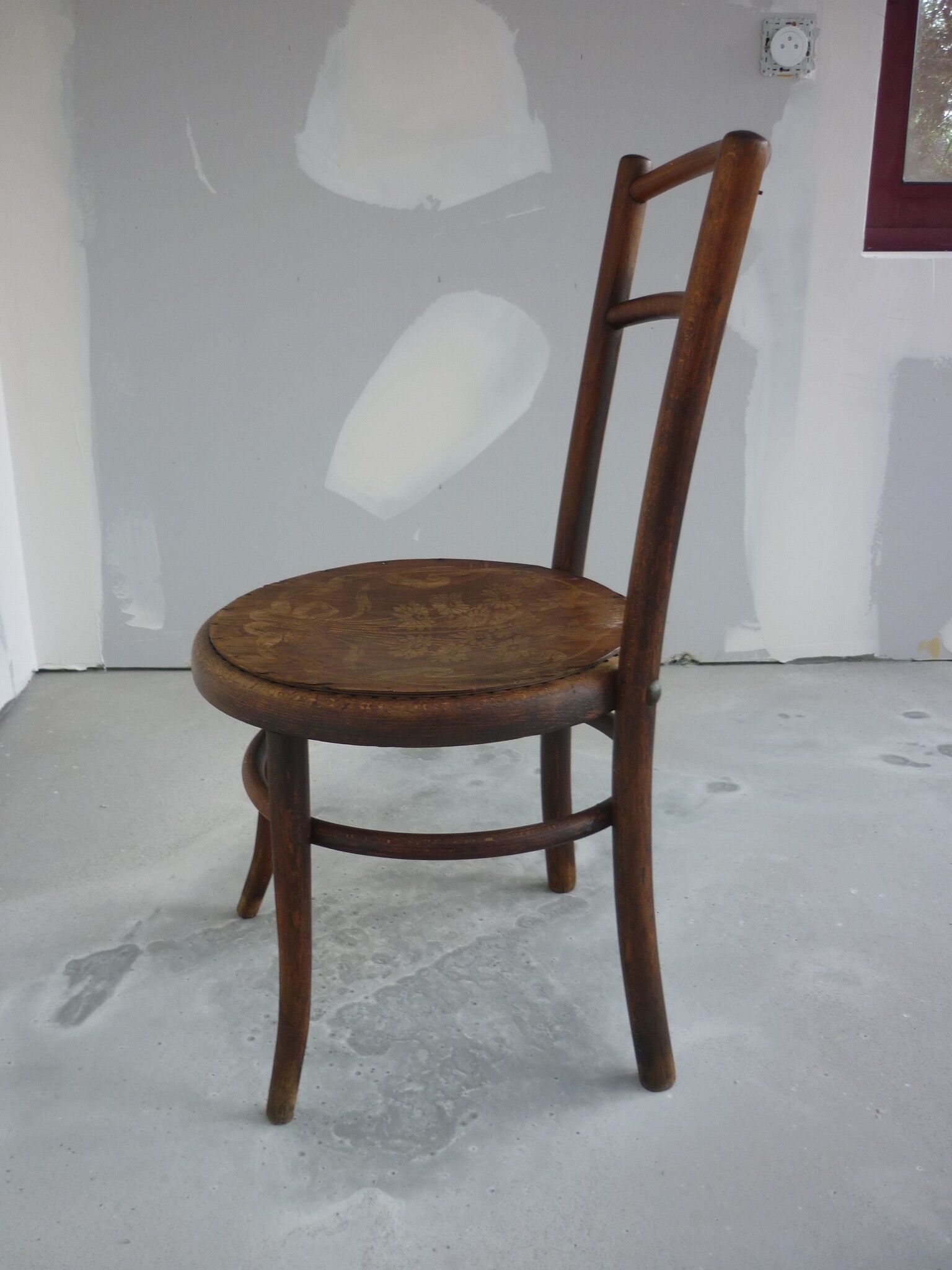 Fischel screen-printed round seated chair