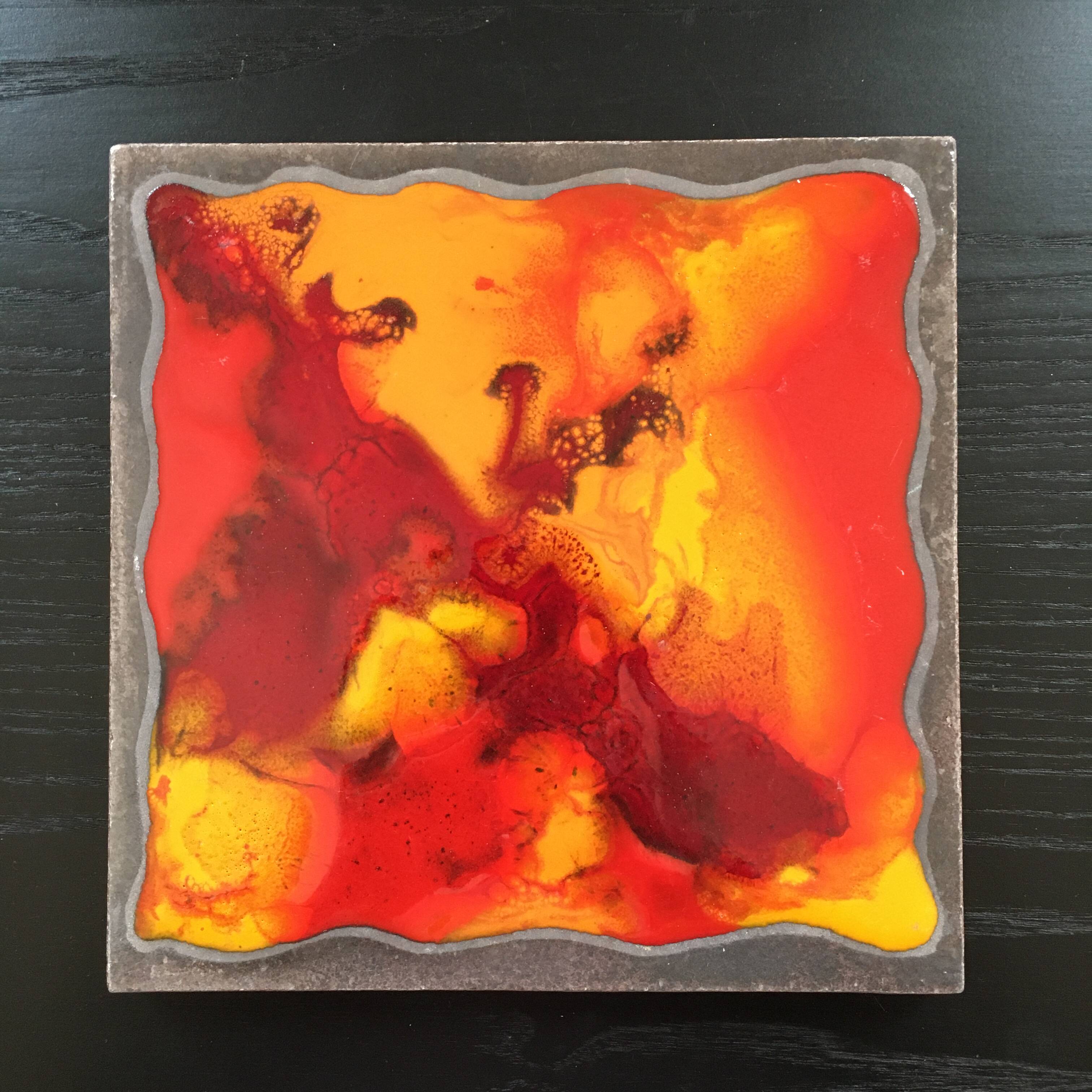 Enamelled lava trivet