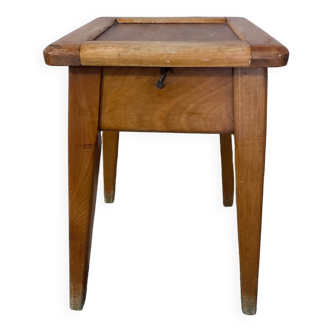 Stool with compartments