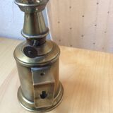 Brass pigeon lamp