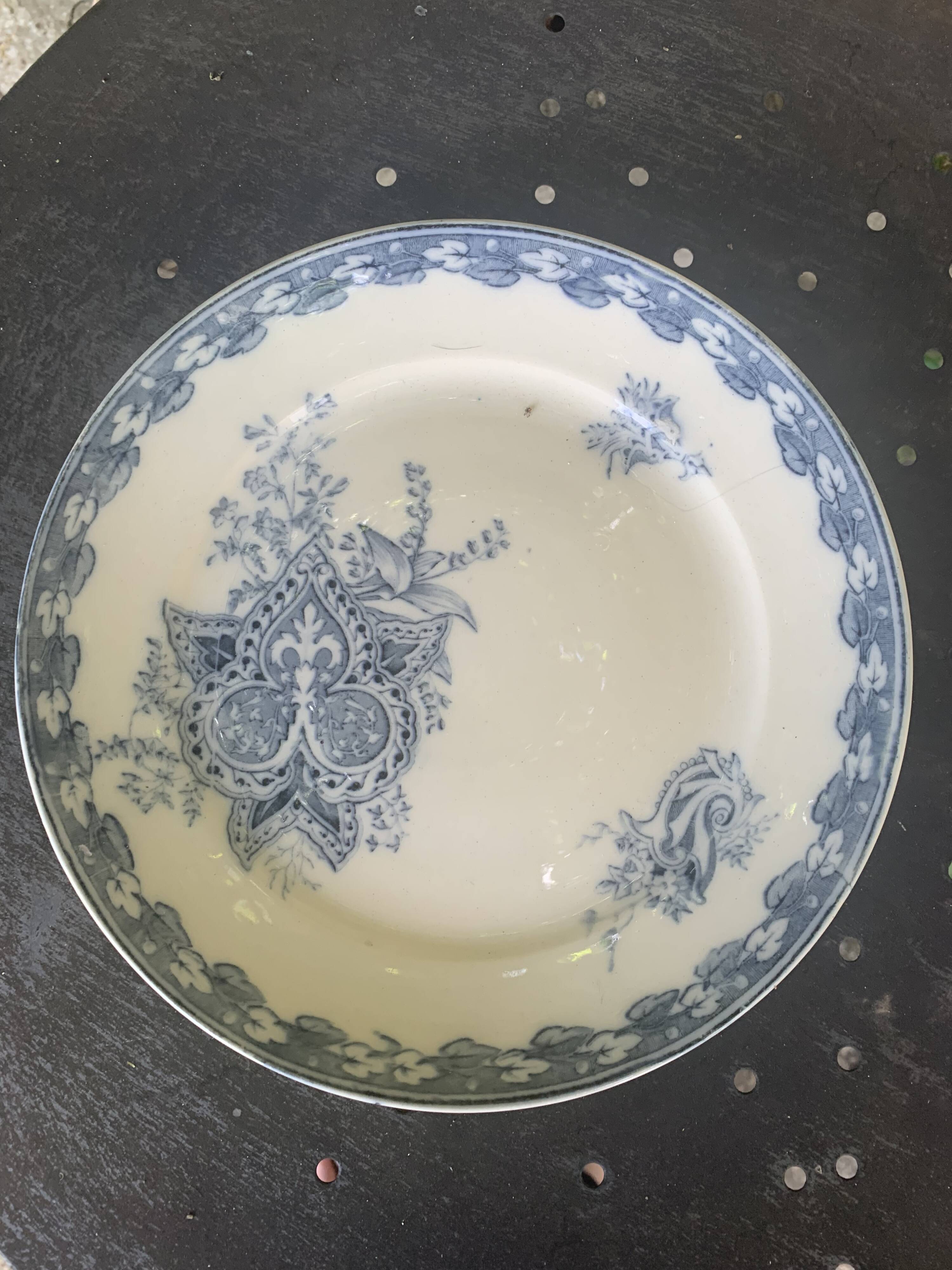 Compotier in earthenware, cartridge model, sarreguemines, u & c, made in france, art deco