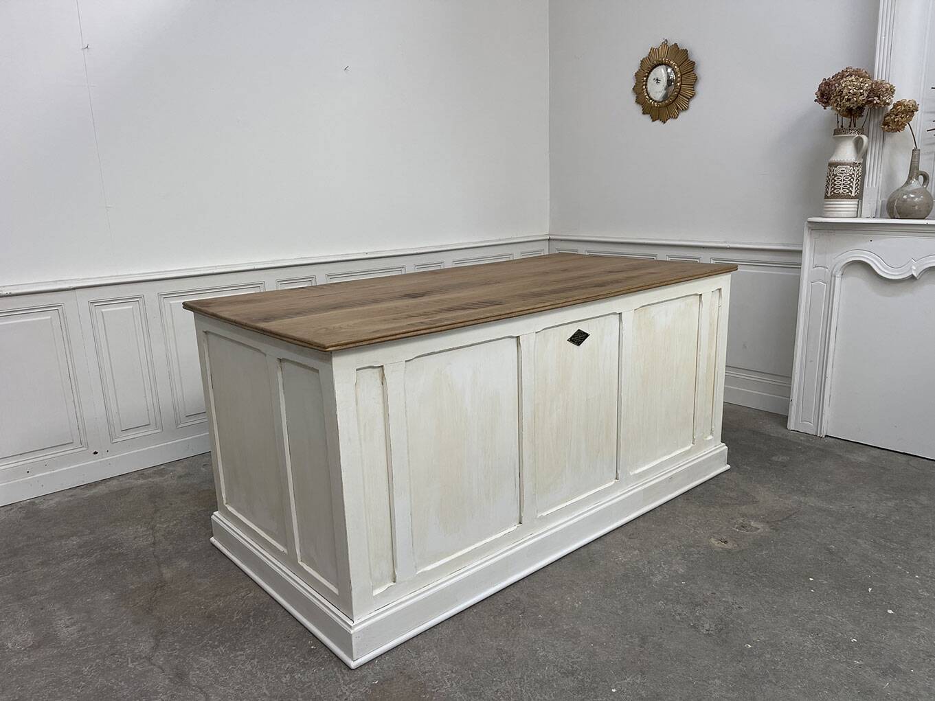 Solid oak trade desk