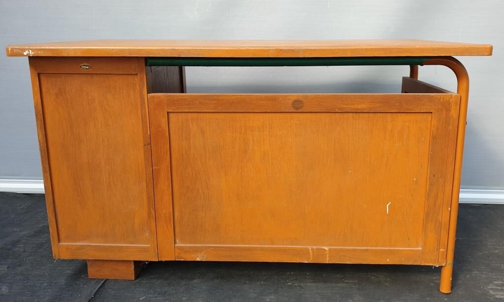 Teacher's desk Delagrave