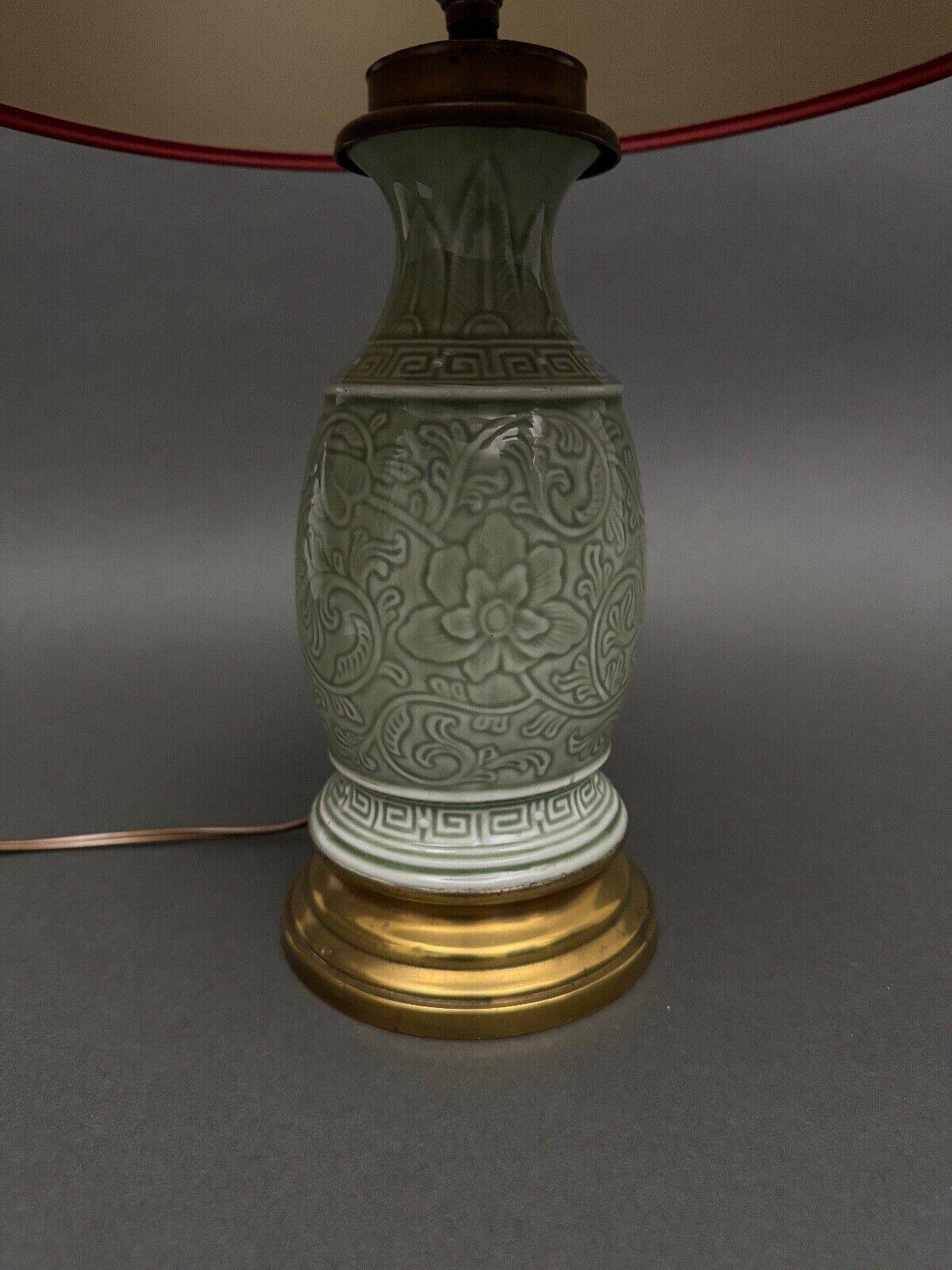 Napoleon III lamp in green cecidon on a brass base