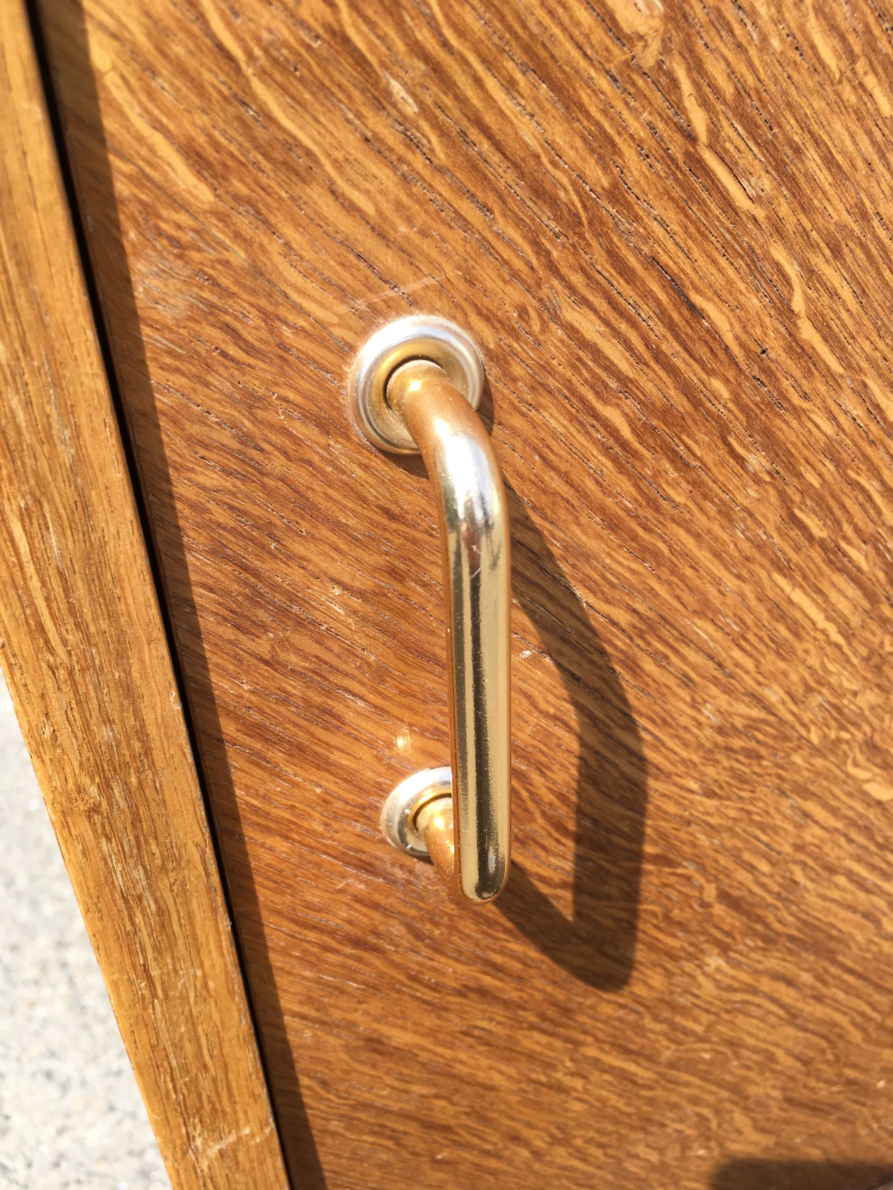 Showcase vintage buffet