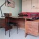 Bureau et 3 chaises style moderniste italien année 50 en palissandre
