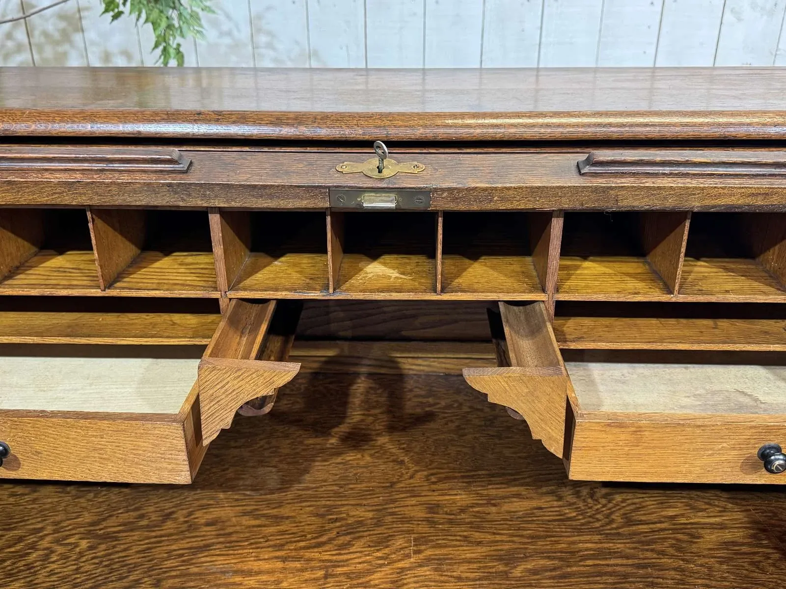 Bureau à cylindre en chêne
