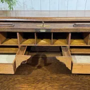Bureau à cylindre en chêne