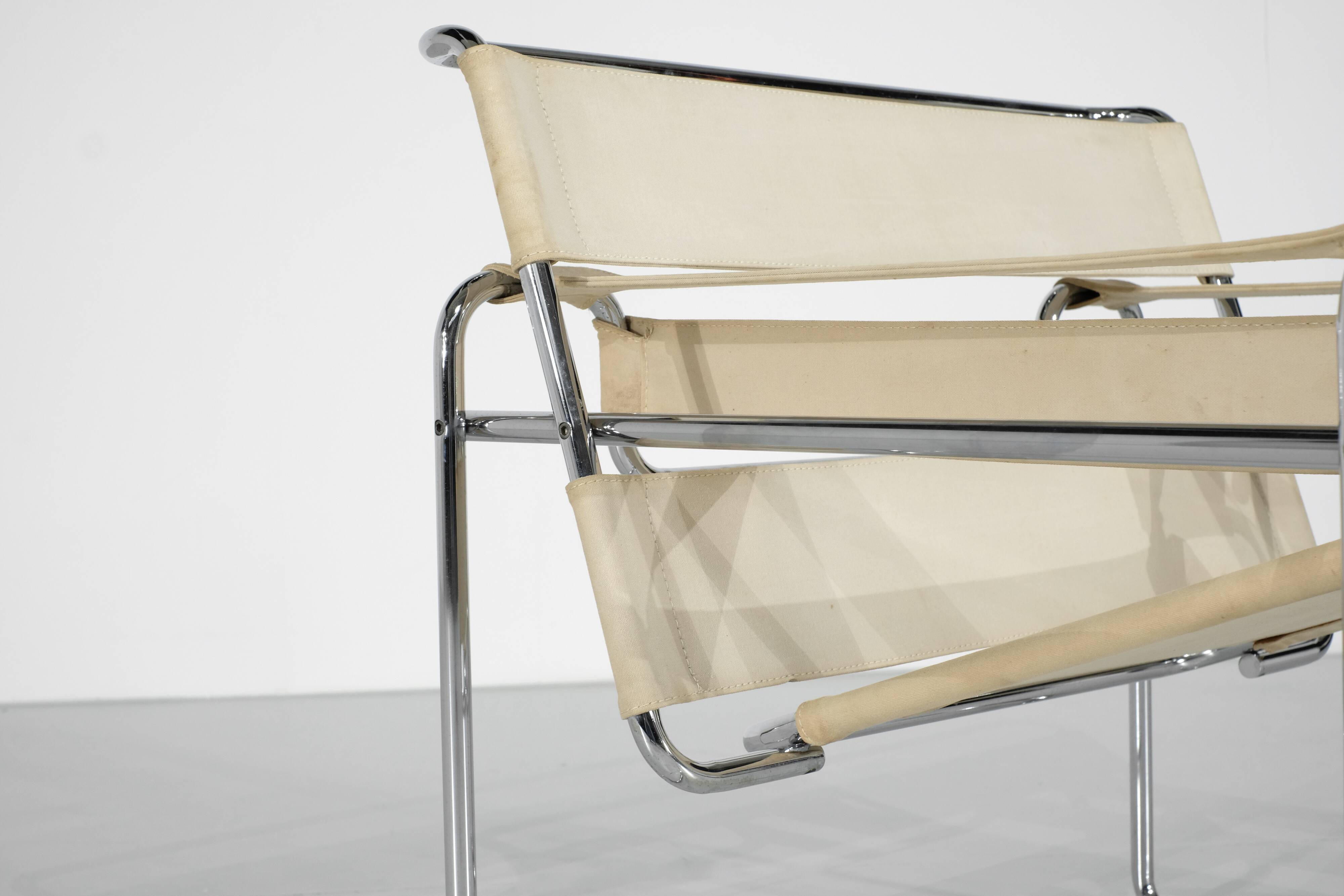 "B3 Wassily" Armchair Fabric by Marcel Breuer for Gavina, 1925s.