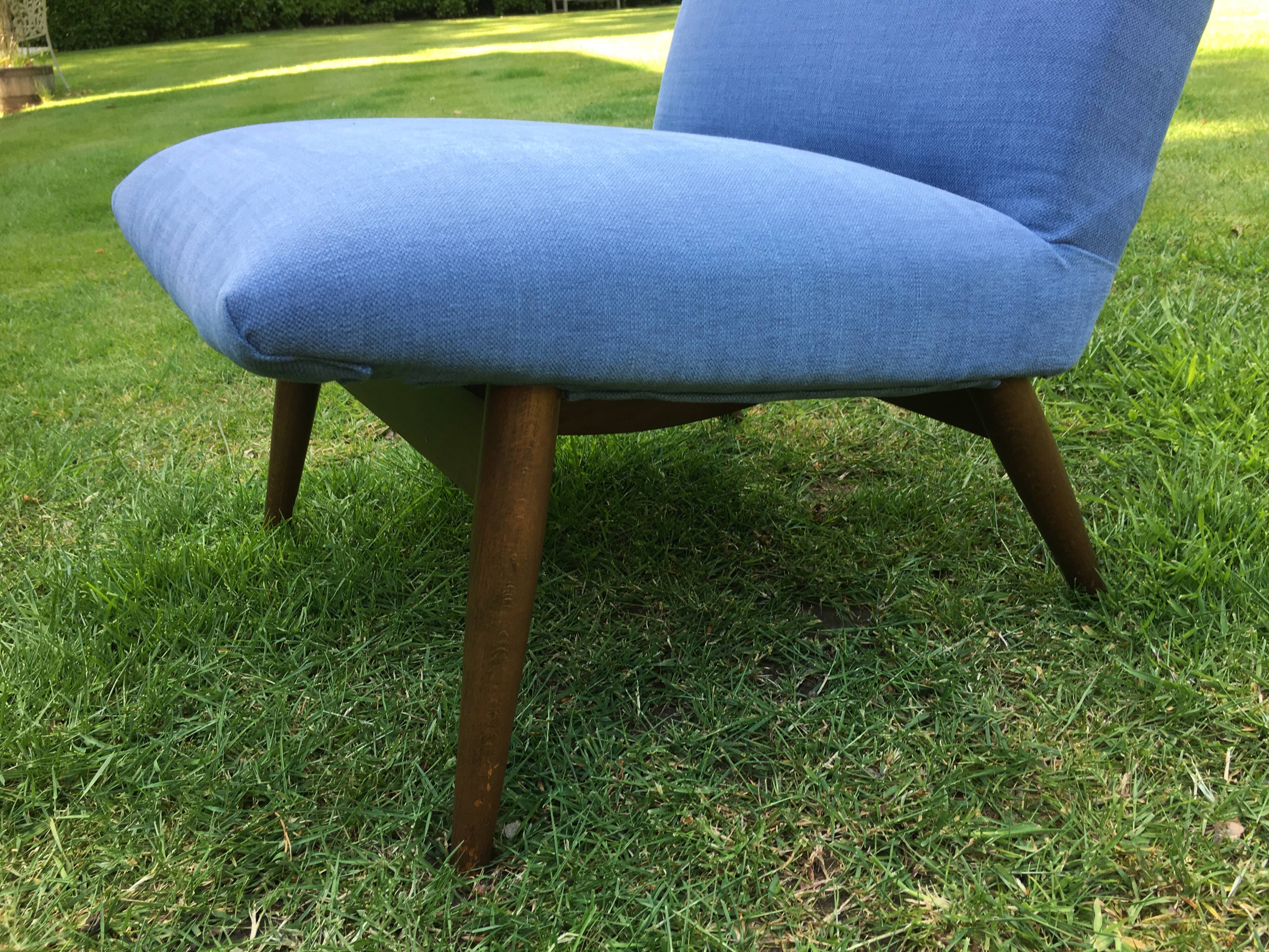 Parker Knoll armchair model PM 945/7