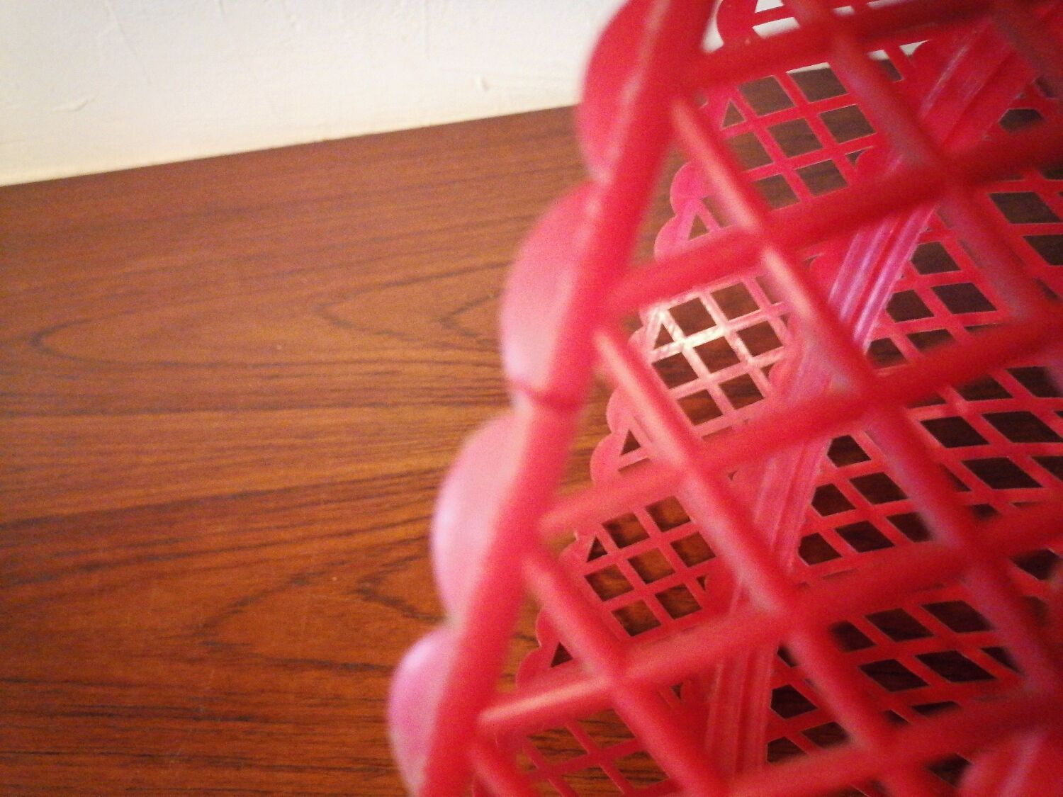 1960 Syla red plastic planter