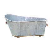 Ancient 18th century zinc bathtub