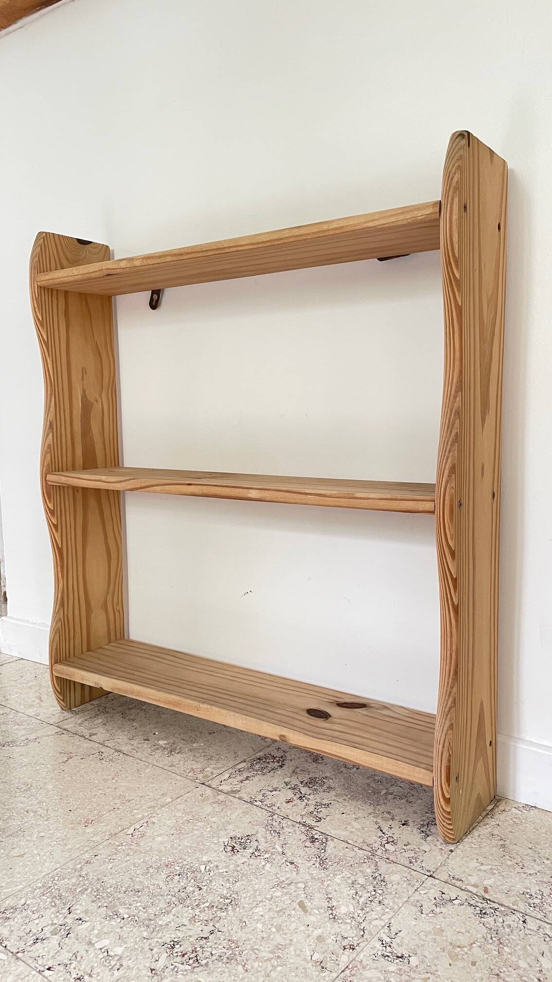 Vintage Solid Wood Shelf (Tabletop or Wall Mounted)