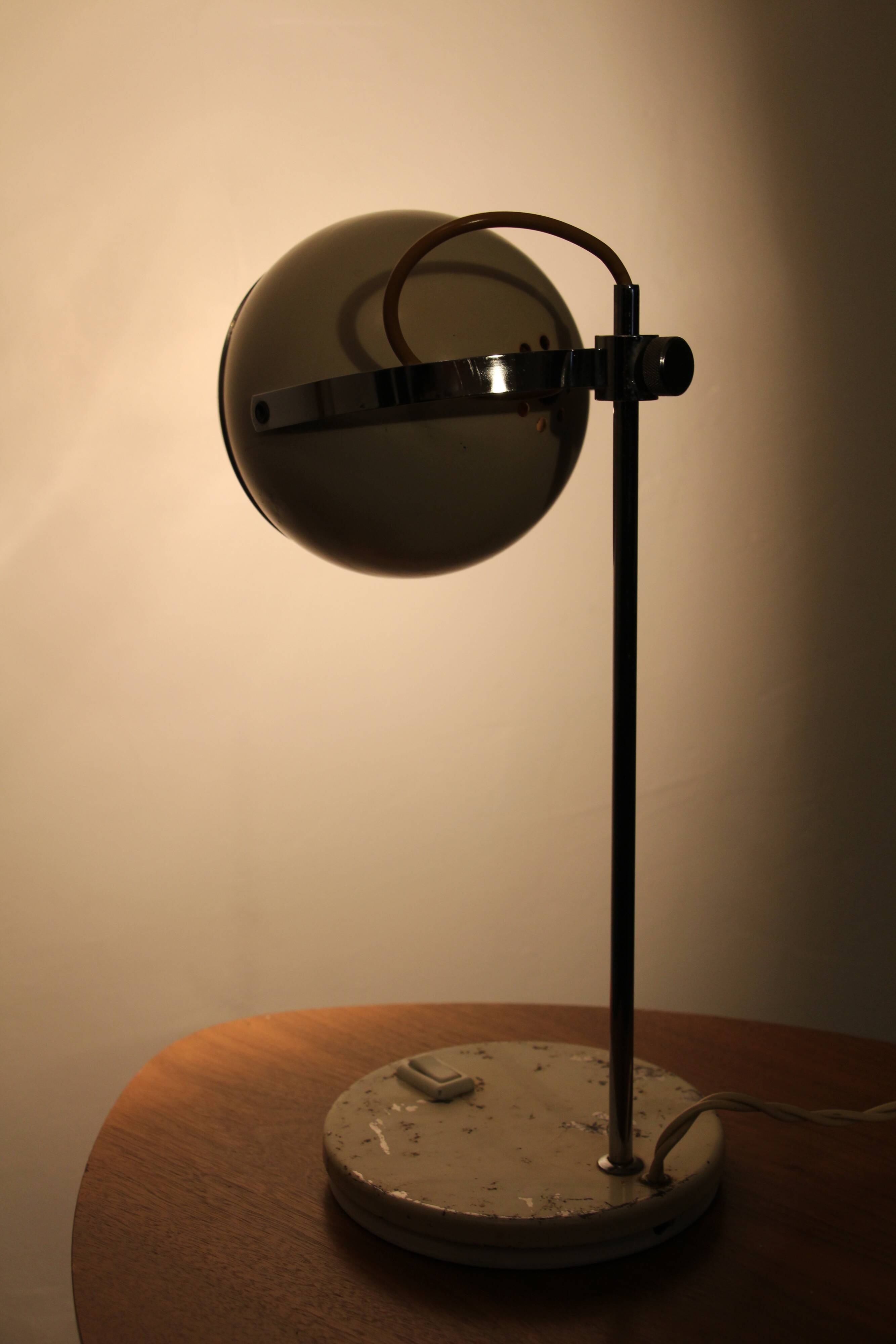 White eyeball desk lamp 60's