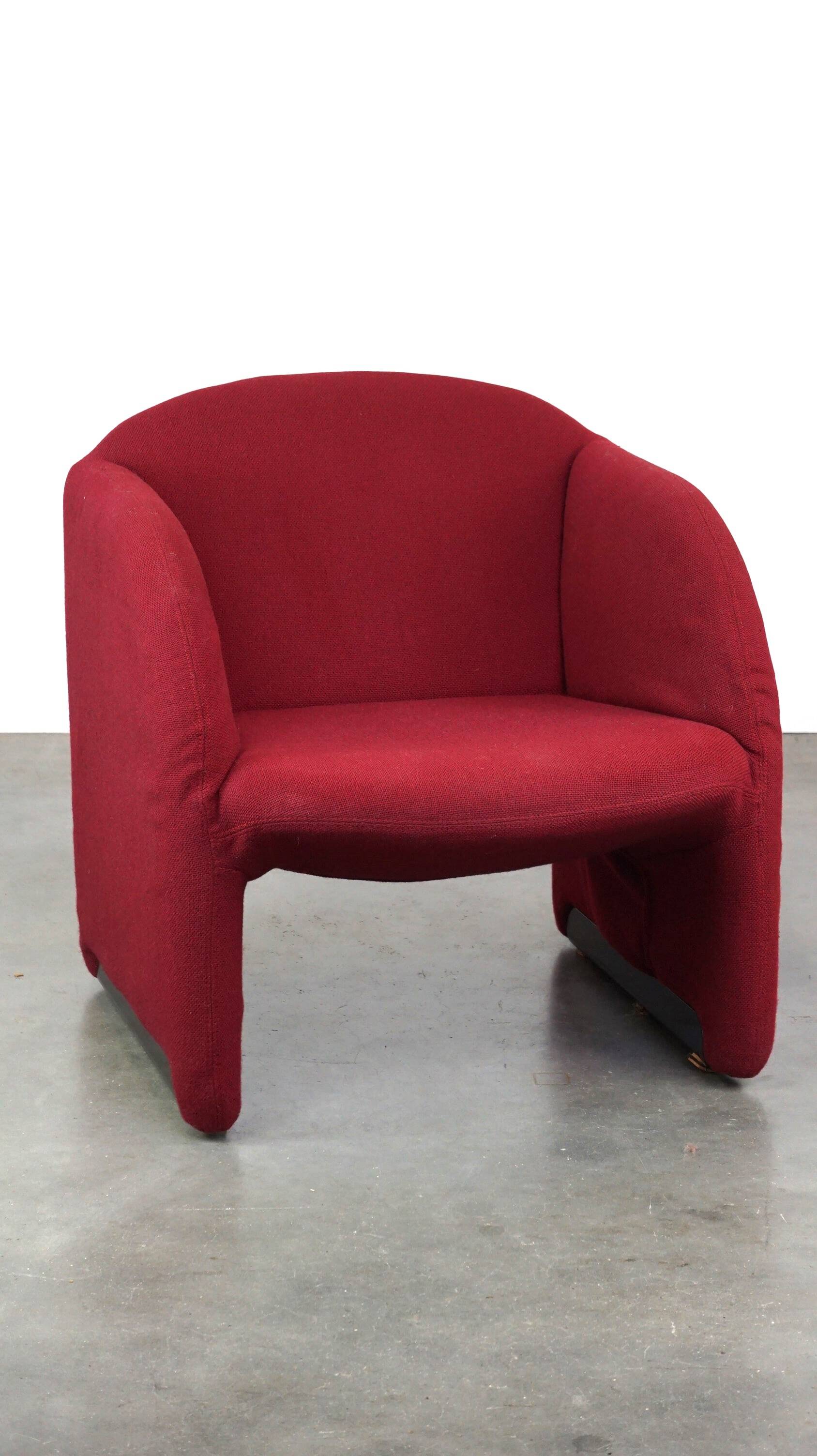 Vintage Artifort Design Armchair Model Ben in Sturdy Red Fabric