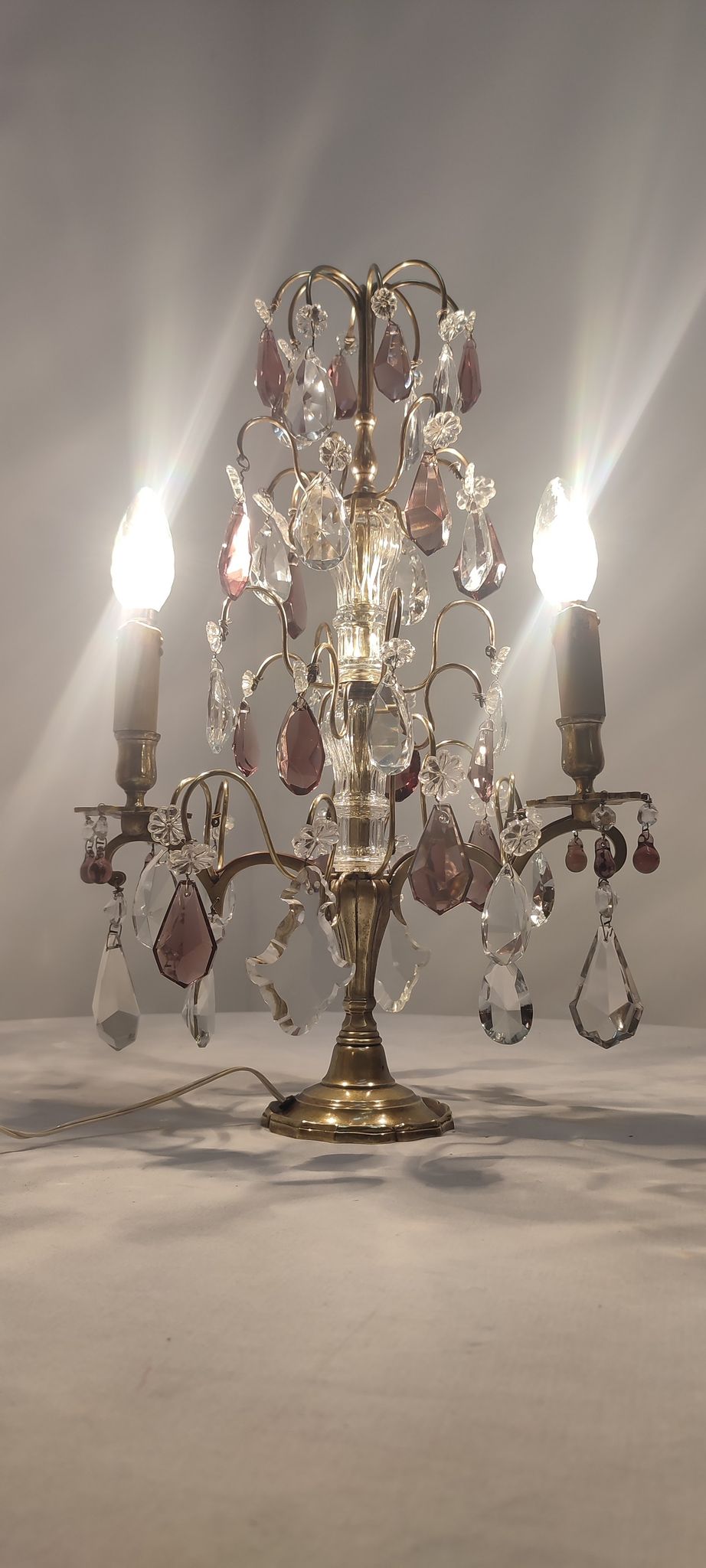 Lampe de table en bronze et cristal, France